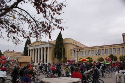 Ο δεκάλογος του - Caption - 004