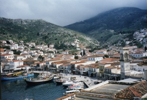 Φυσικό και δομημένο τοπίο του οικισμού