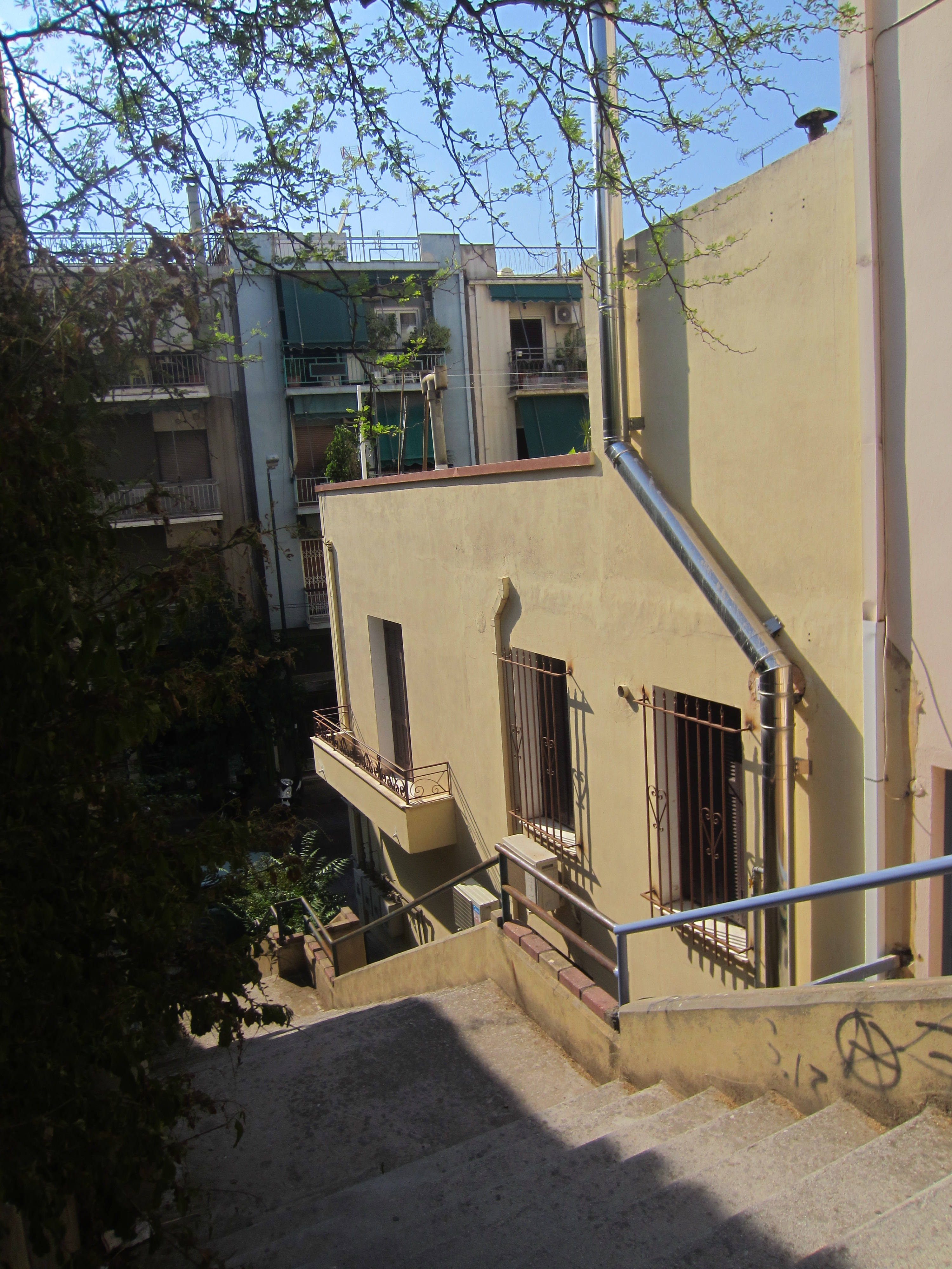Γενική πλάγιας όψης.