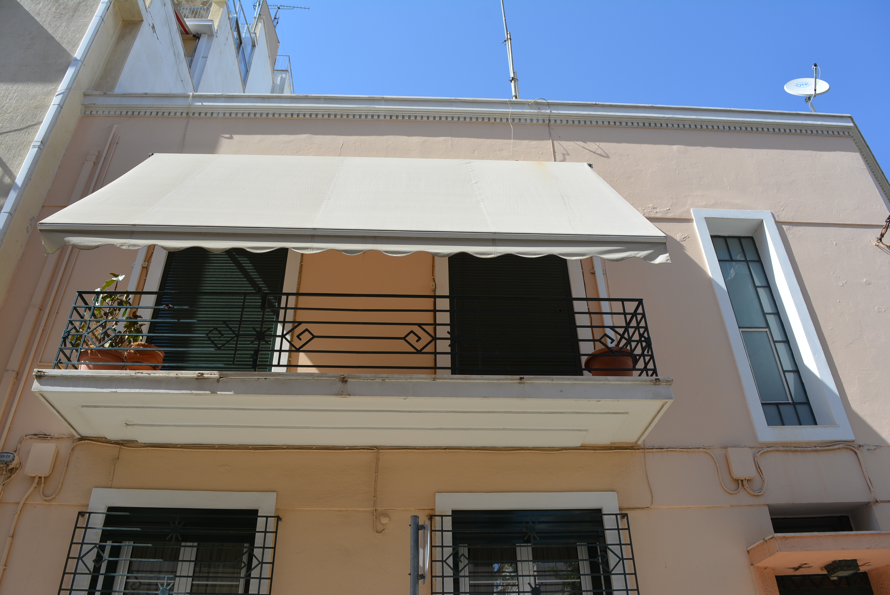 Λεπτομέρεια κύριας όψης