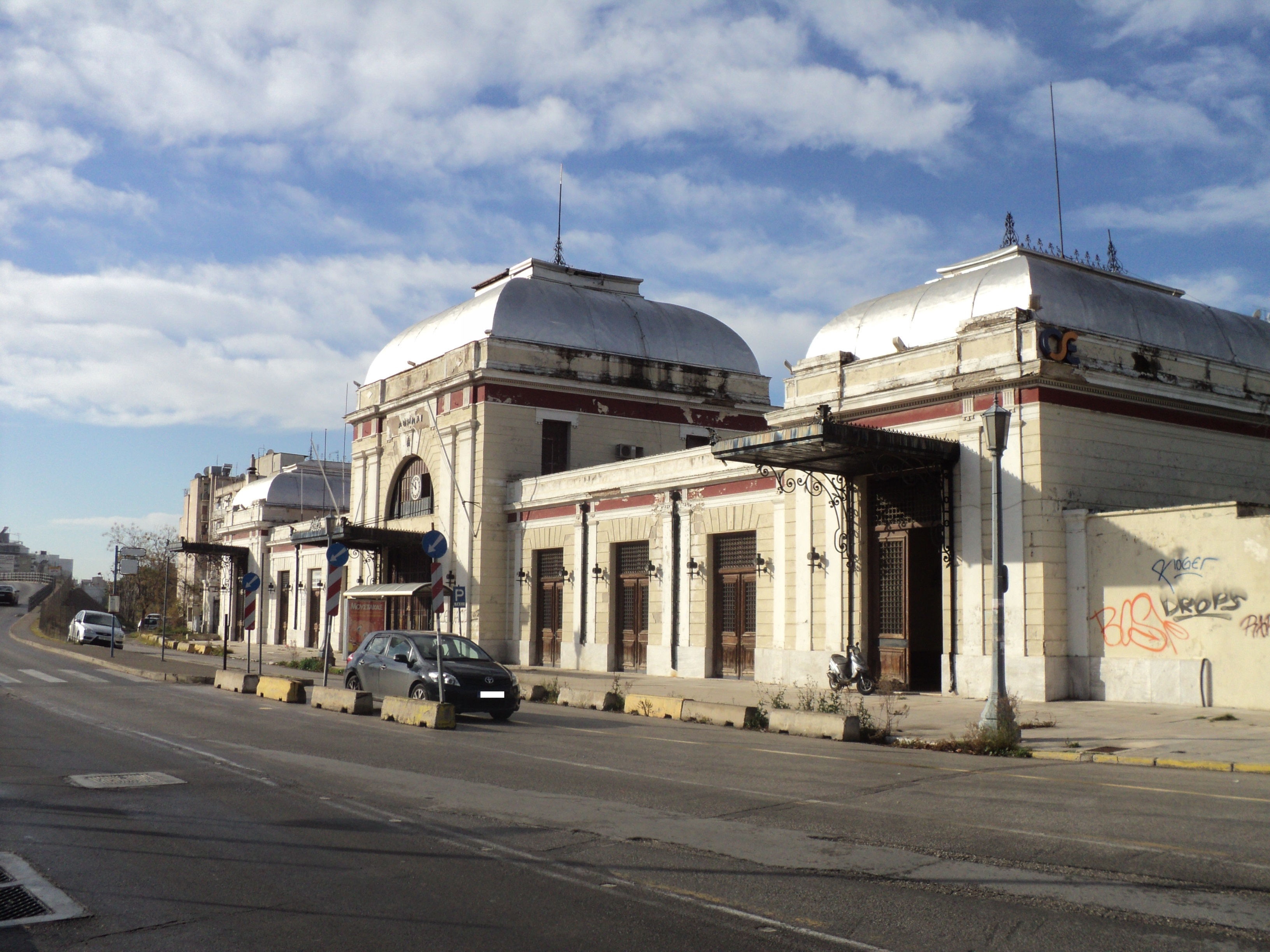 General view of the building (2015)