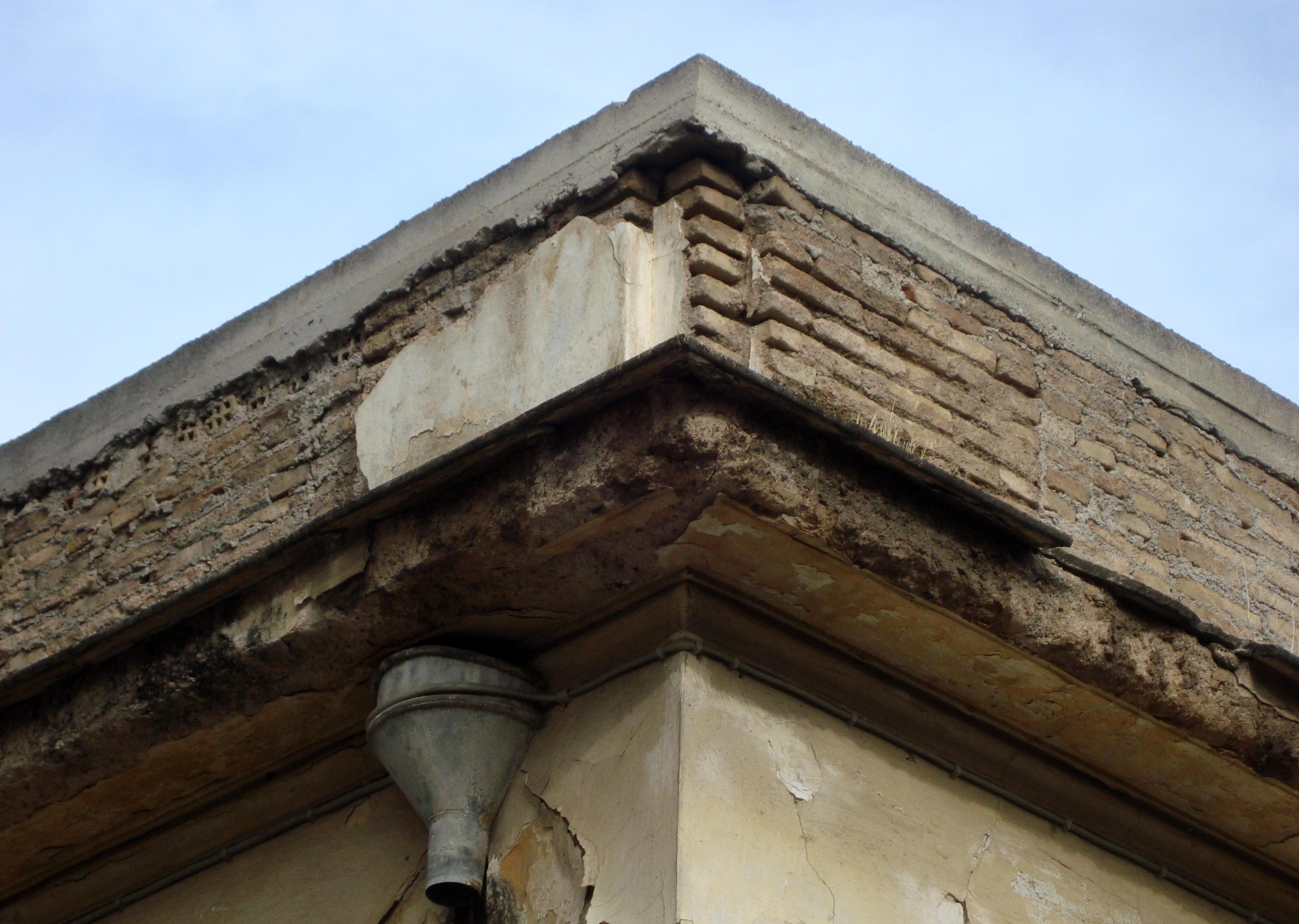 Detail of roof (2015)