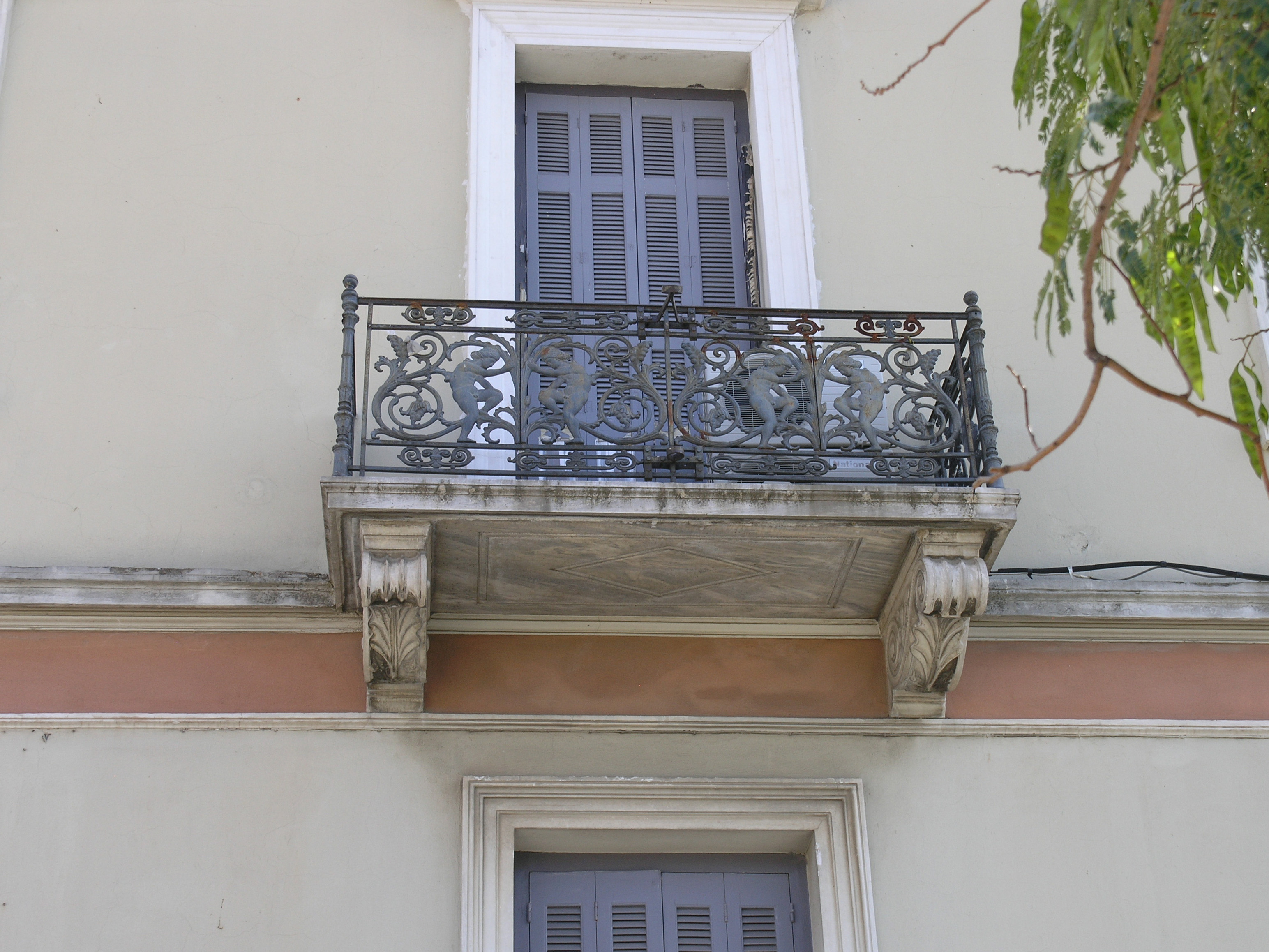 Γενική εξώστη επί της οδού Επταχάλκου