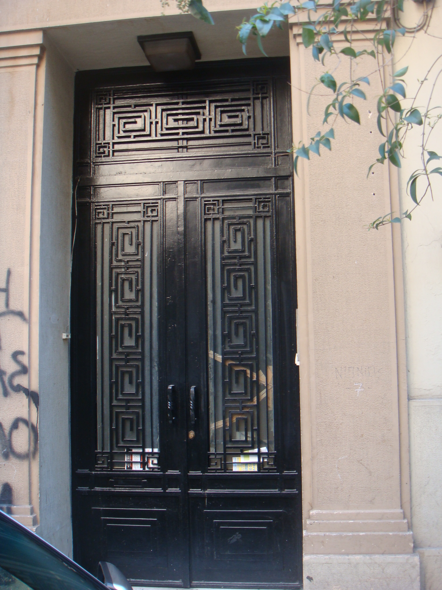 View of the ground floor entrance (2013)