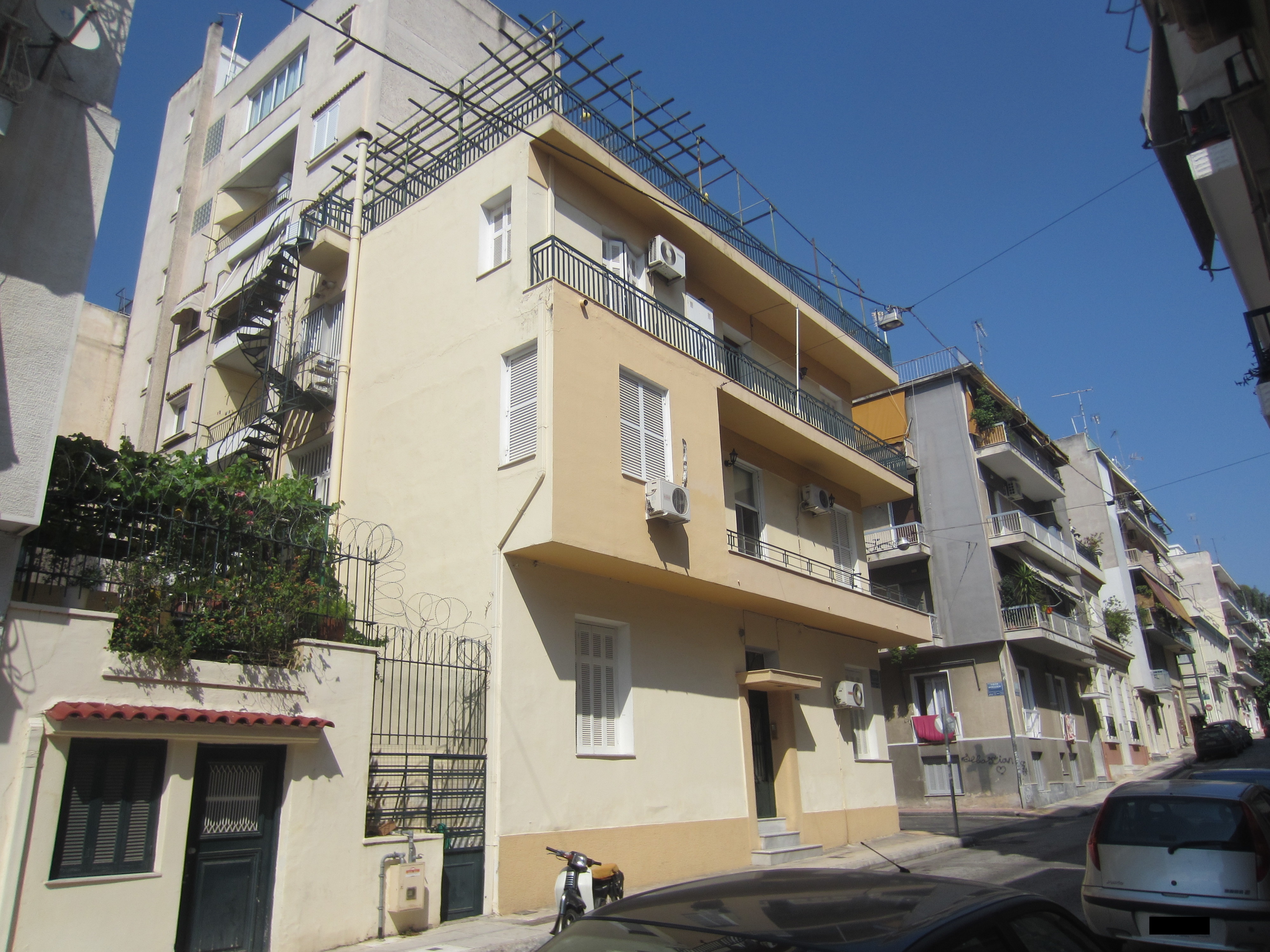 Γενική κύριας και πλάγιας όψης.