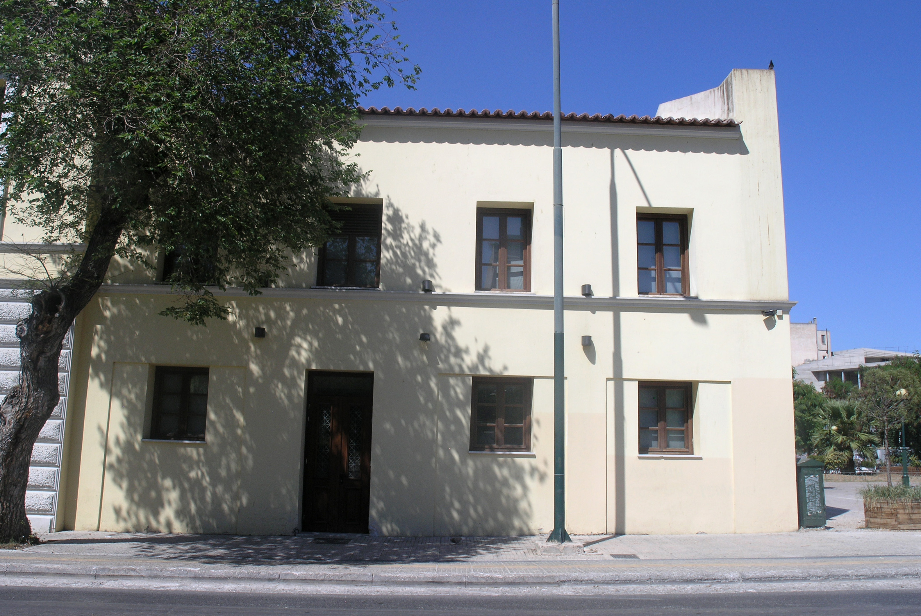 View of the façade on Leonidou street