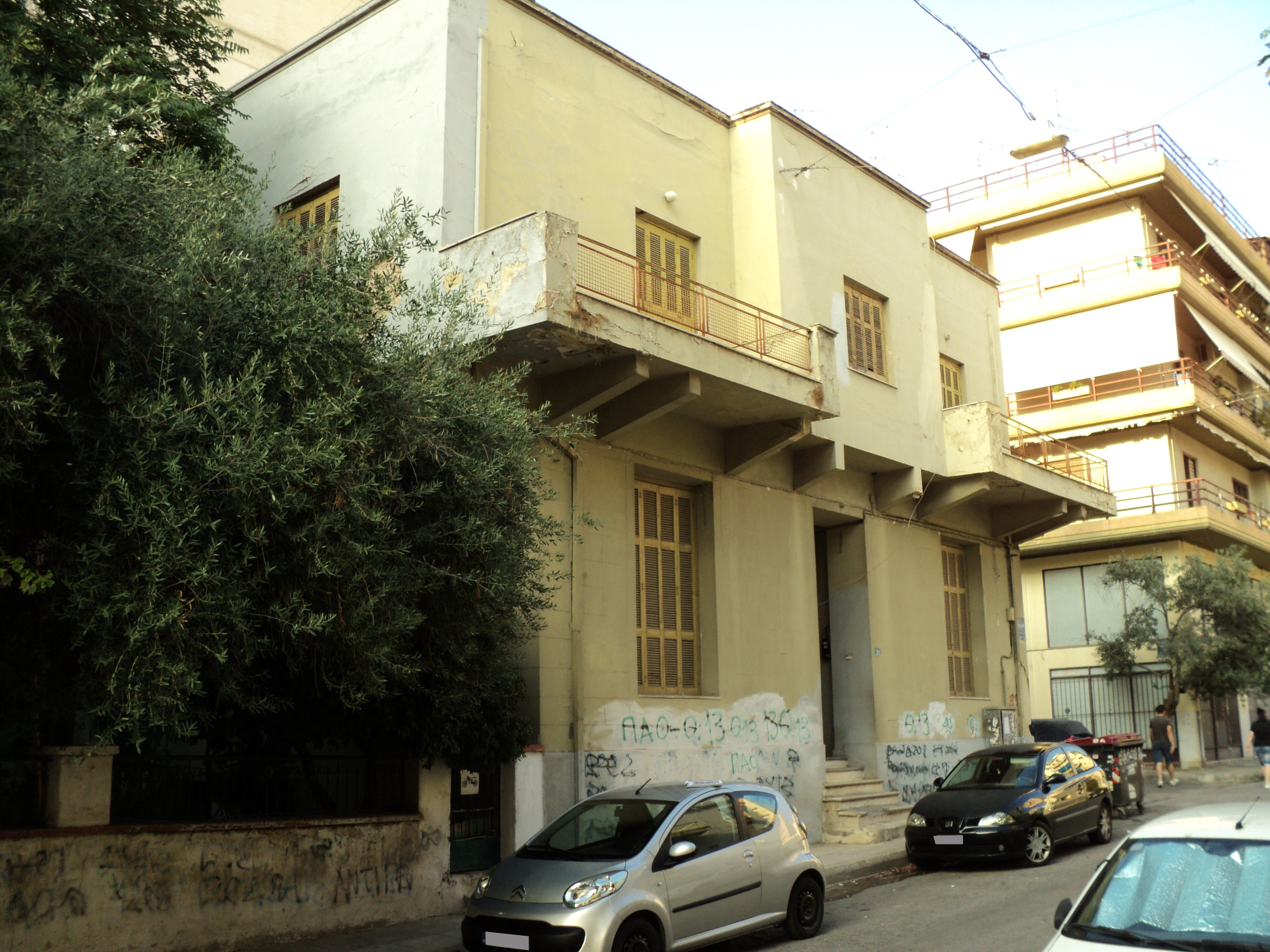 Γενική όψη επί της οδού Ψαρουδάκη