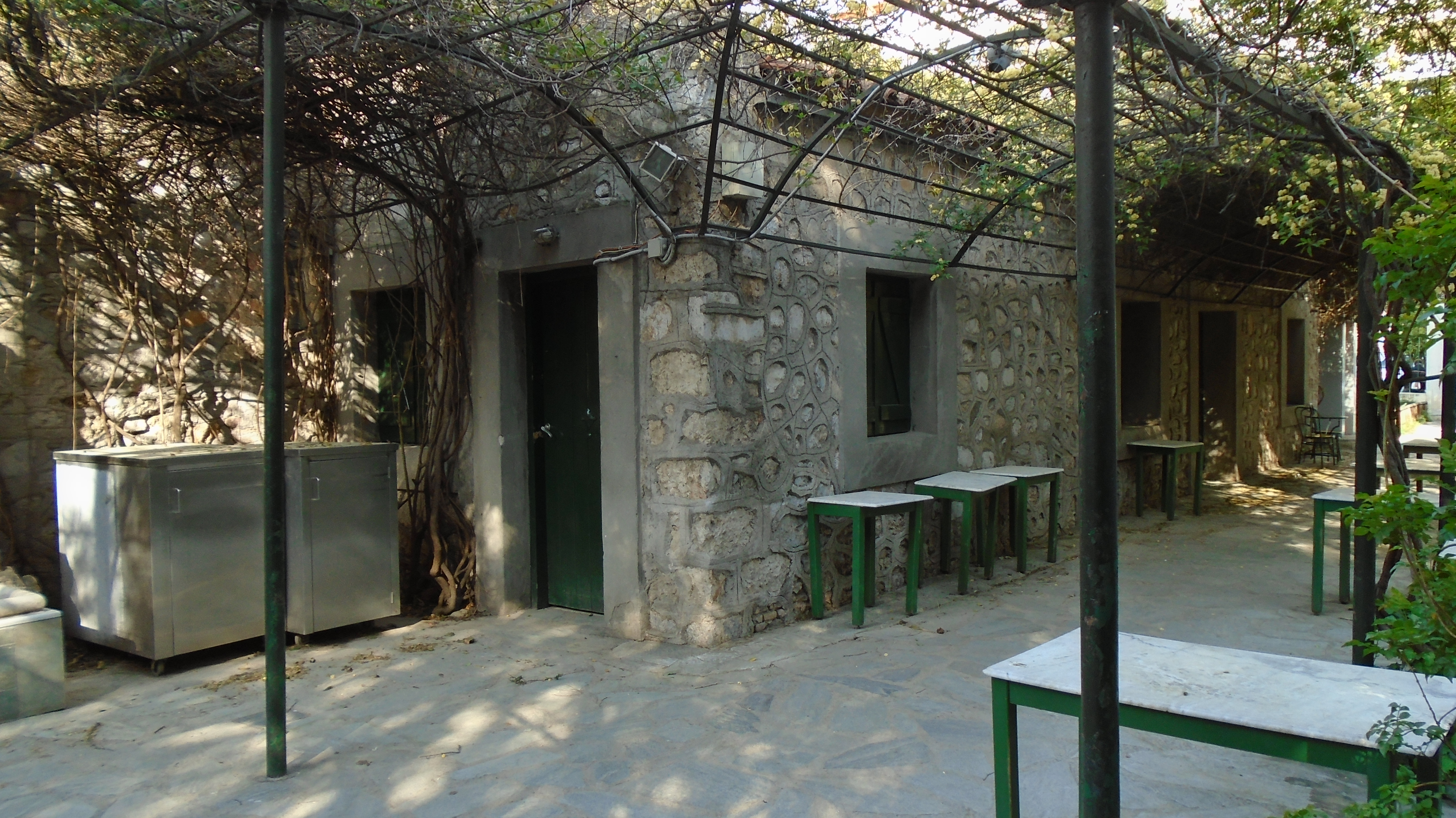 Λεπτομέρεια κύριας όψης