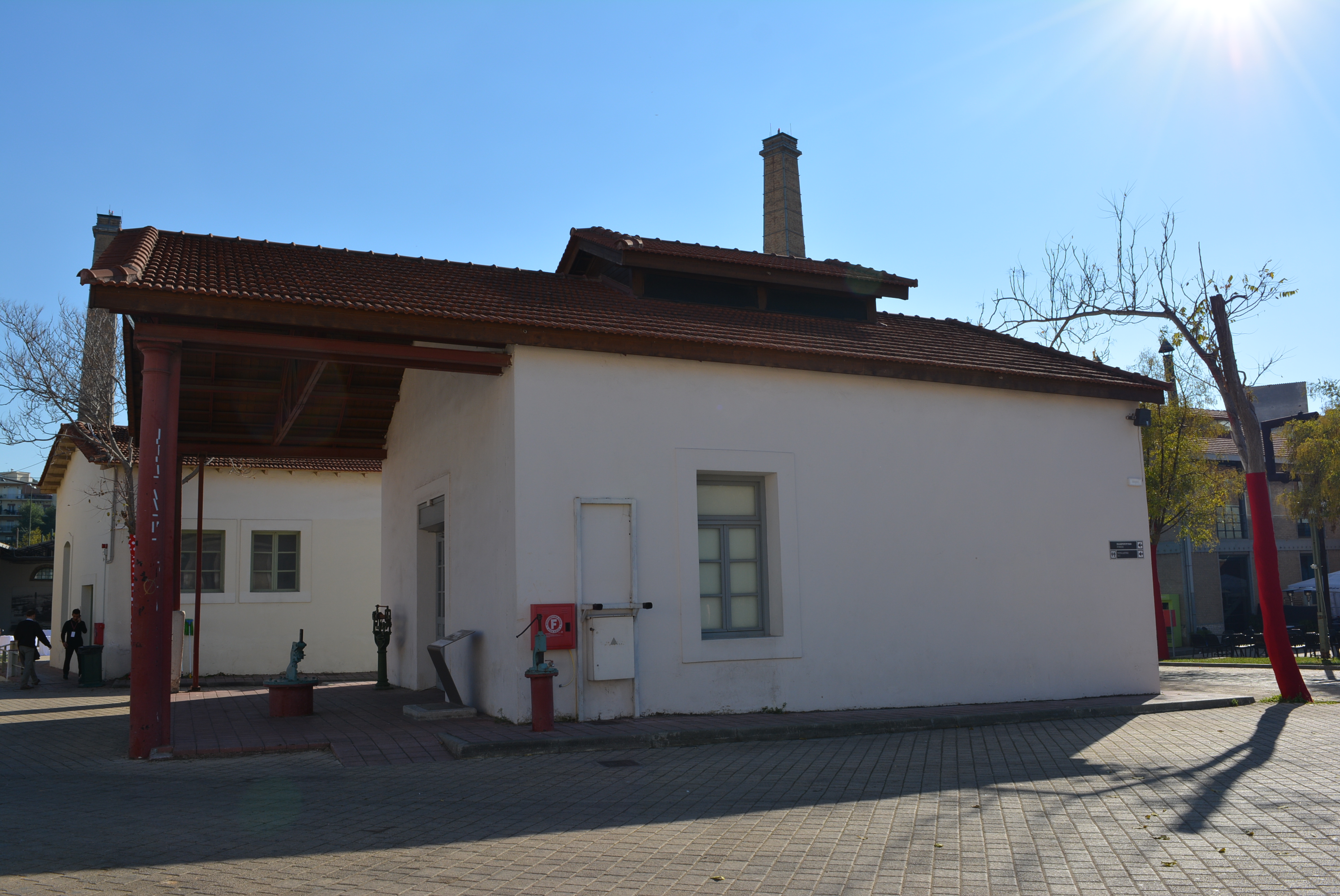 View of façade (2015)