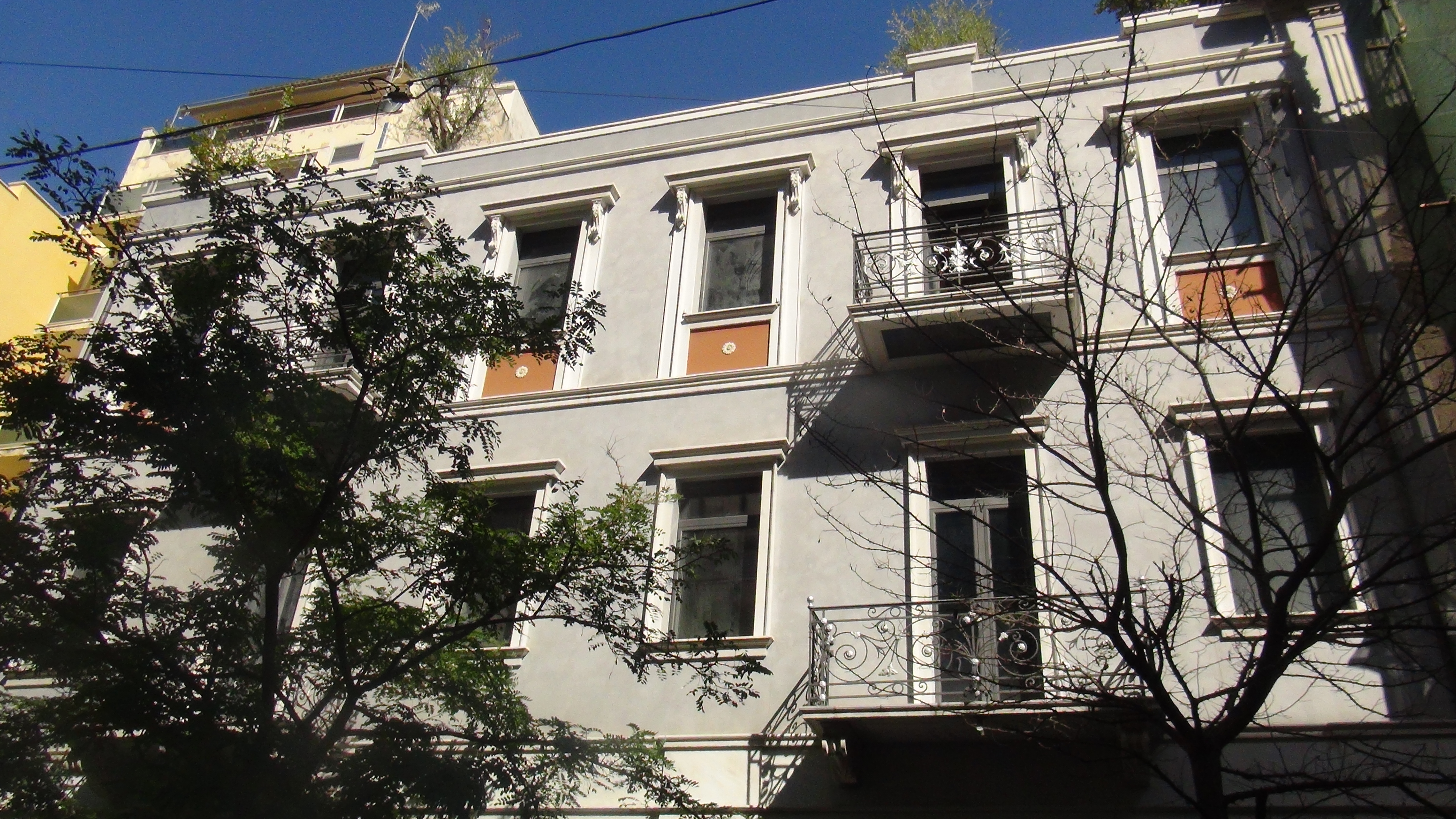 Λεπτομέρεια όψης επί της οδού Μητροπόλεως