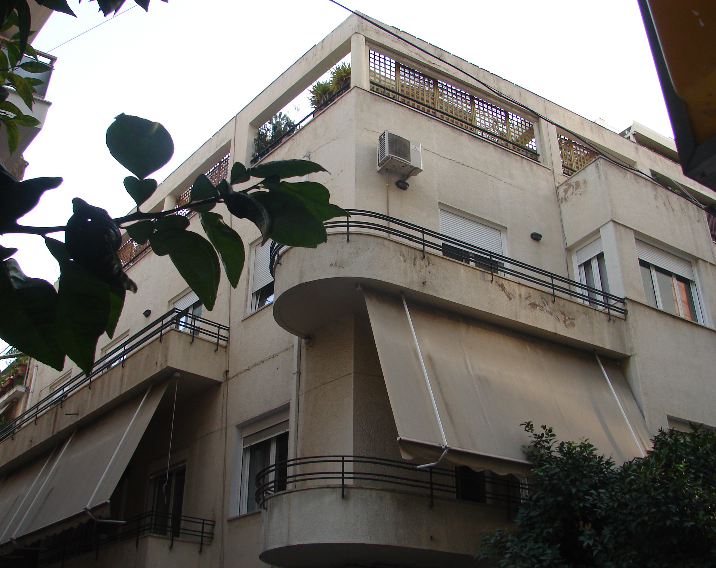 General view of the balcony (2013)