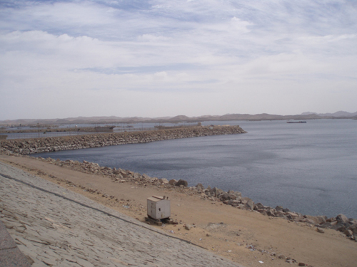 Εικ.2: Άποψη της τεχνητής λίμνης Νάσερ από το φράγμα στο Ασουάν