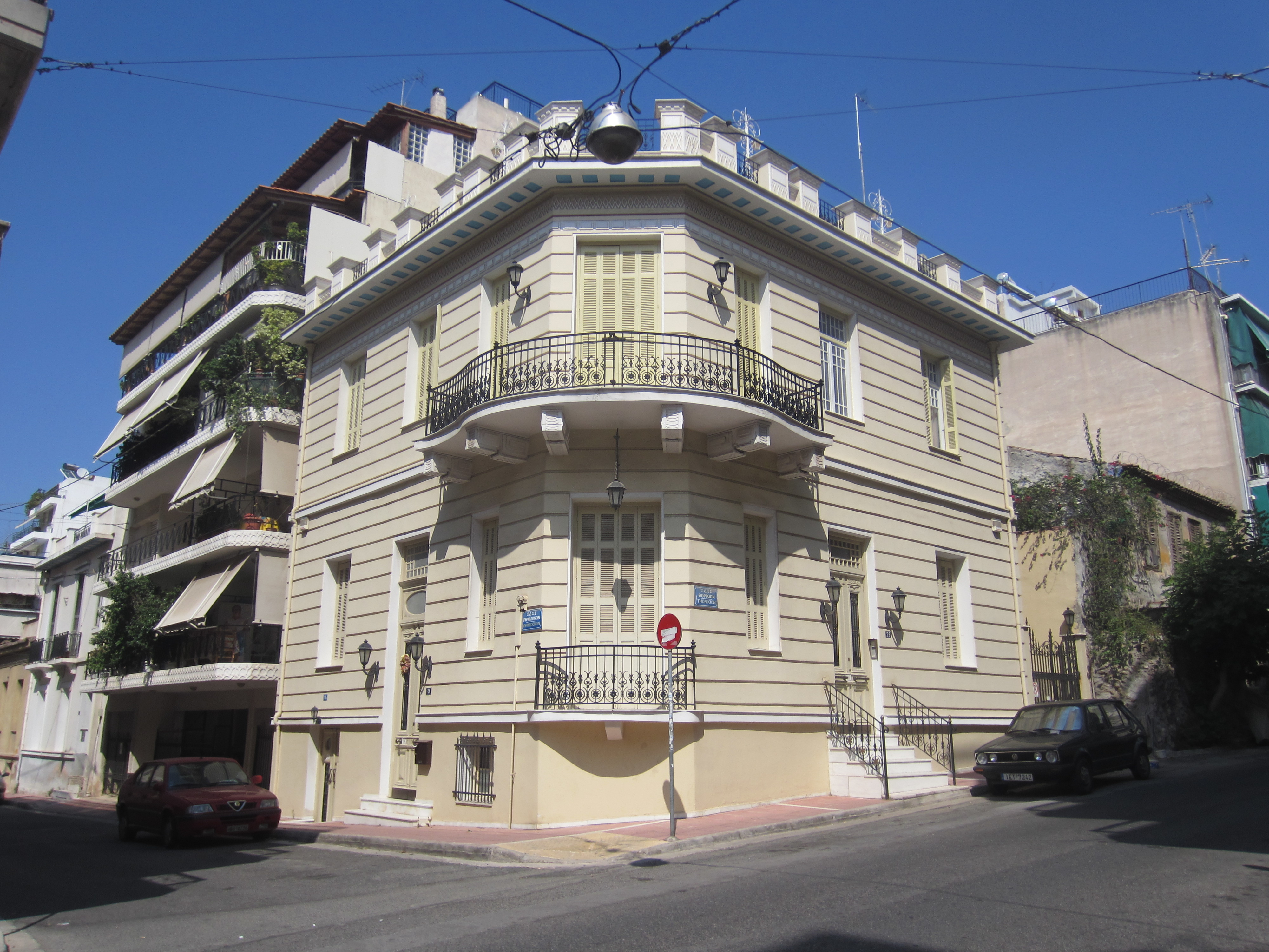 Γενική κύριας και πλάγιας όψης.