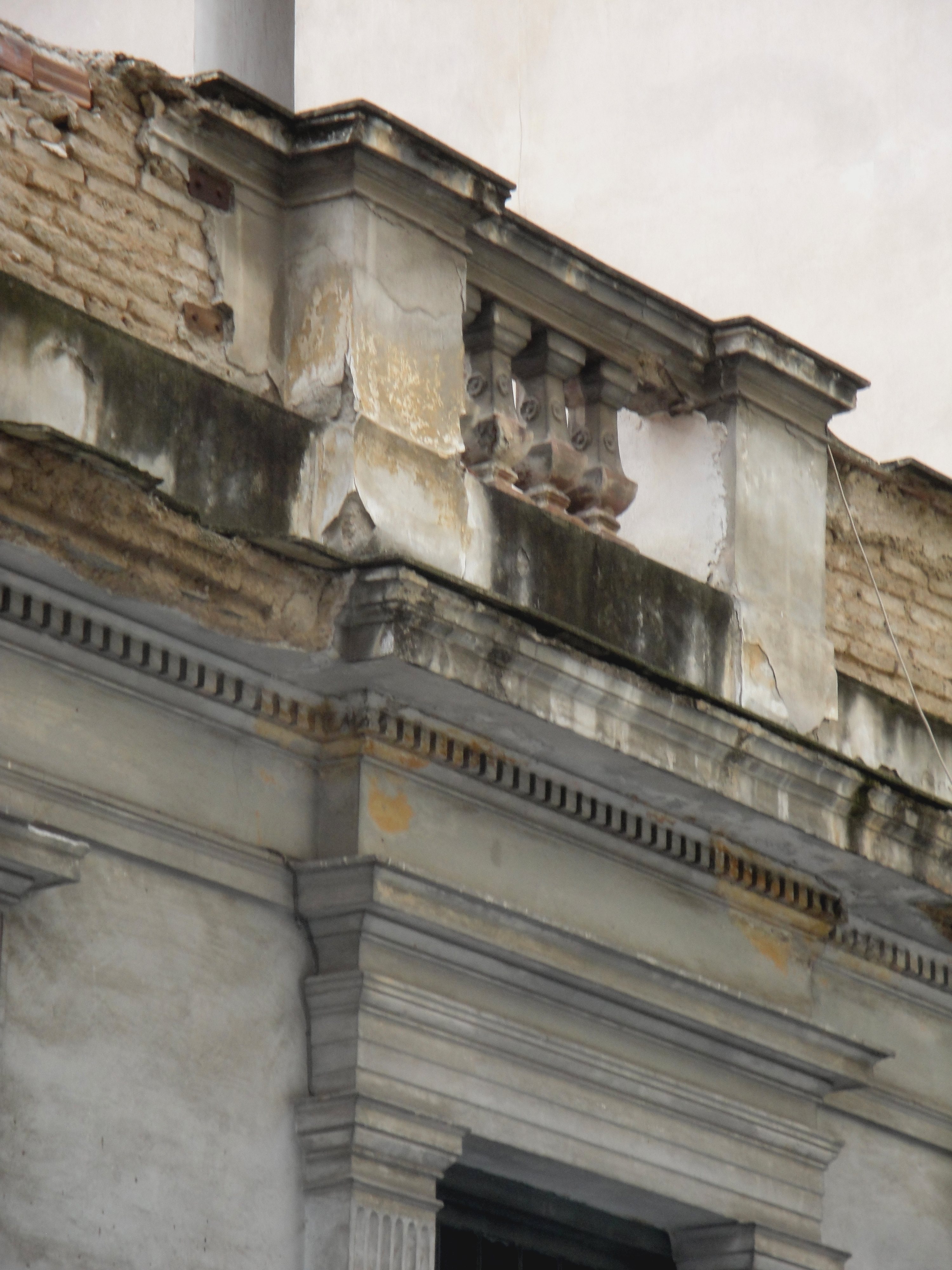 Detail of the main façade (2013)