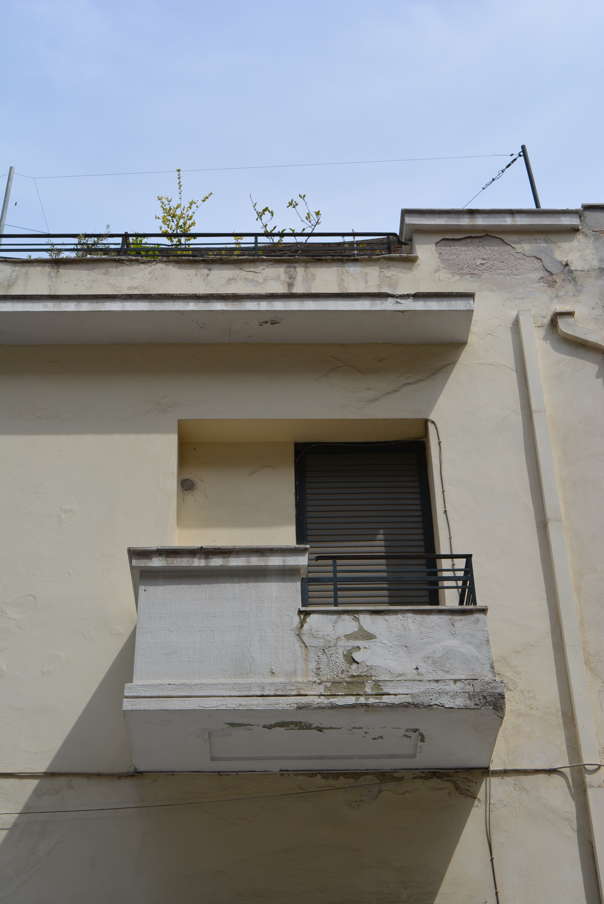 General view of balcony (2013)