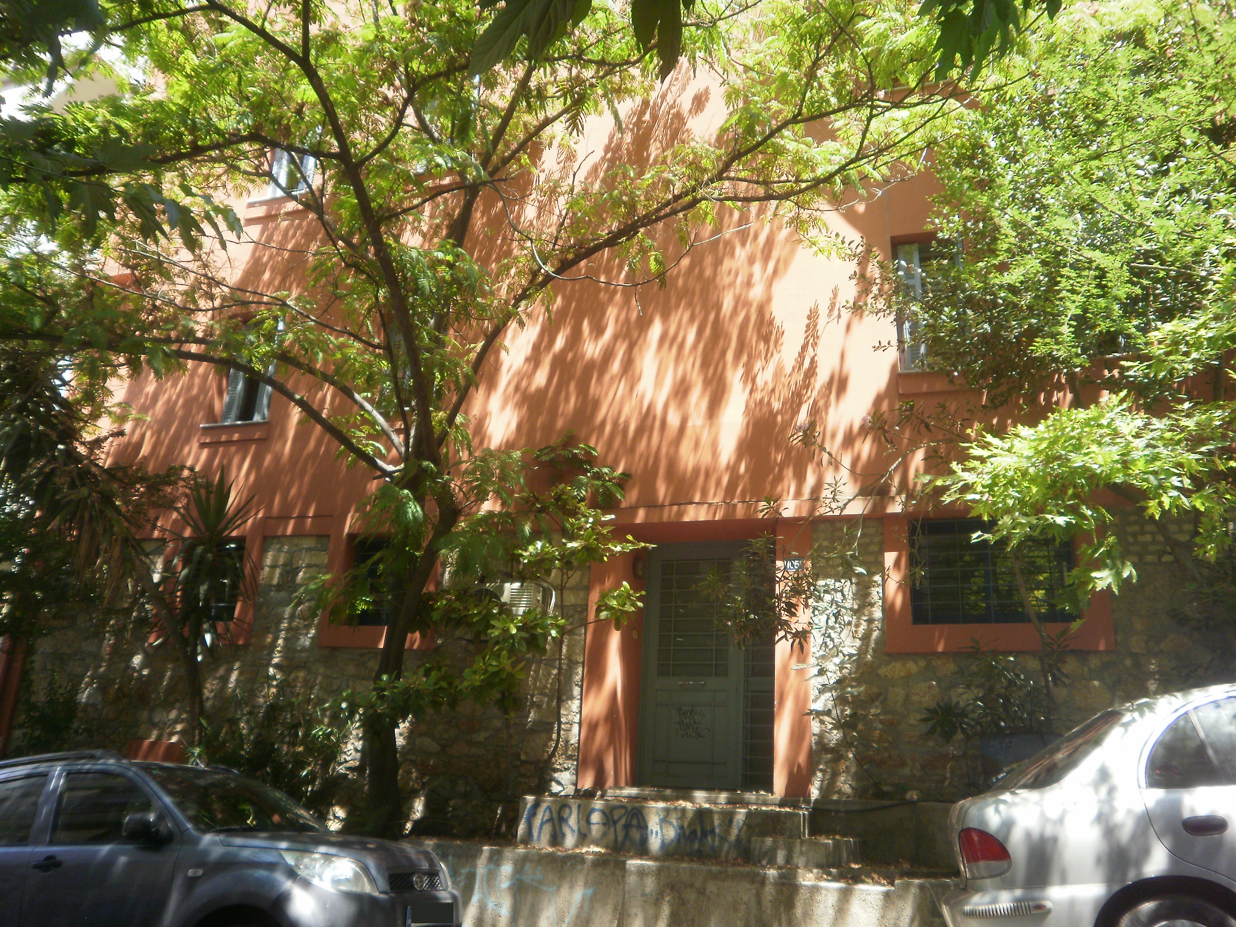Γενική όψη επί της οδού Μπενάκη
