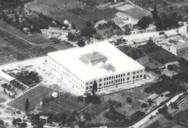 Αεροφωτογραφία του Καπνεργοστασίου το 1937.
Πηγή: Αρχείο Οργανισμού Κτηματολογίου και Χαρτογραφήσεων Ελλάδος, Δ/νση Αεροφωτογραφήσεων