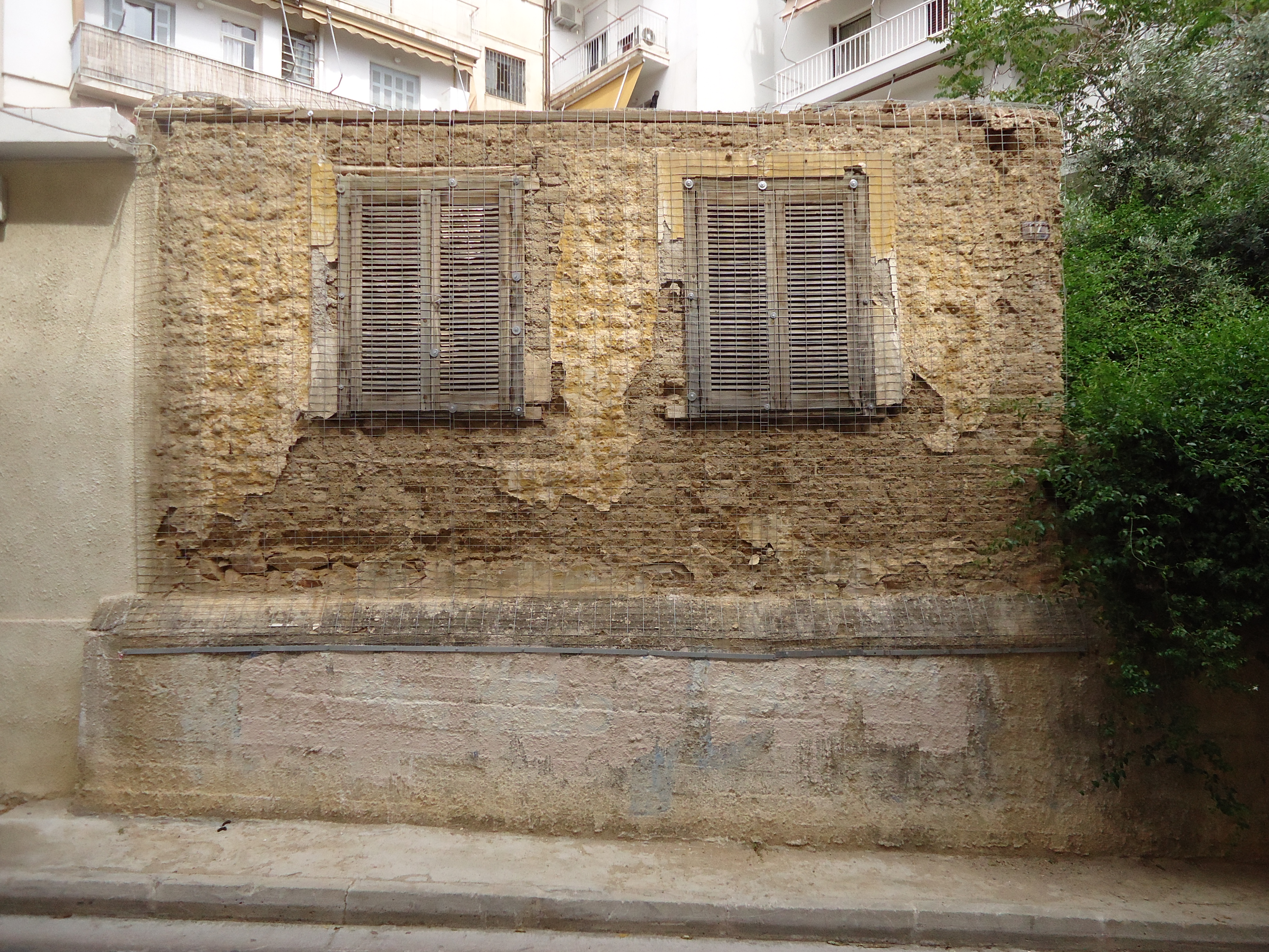 General view of the main facade (2015)