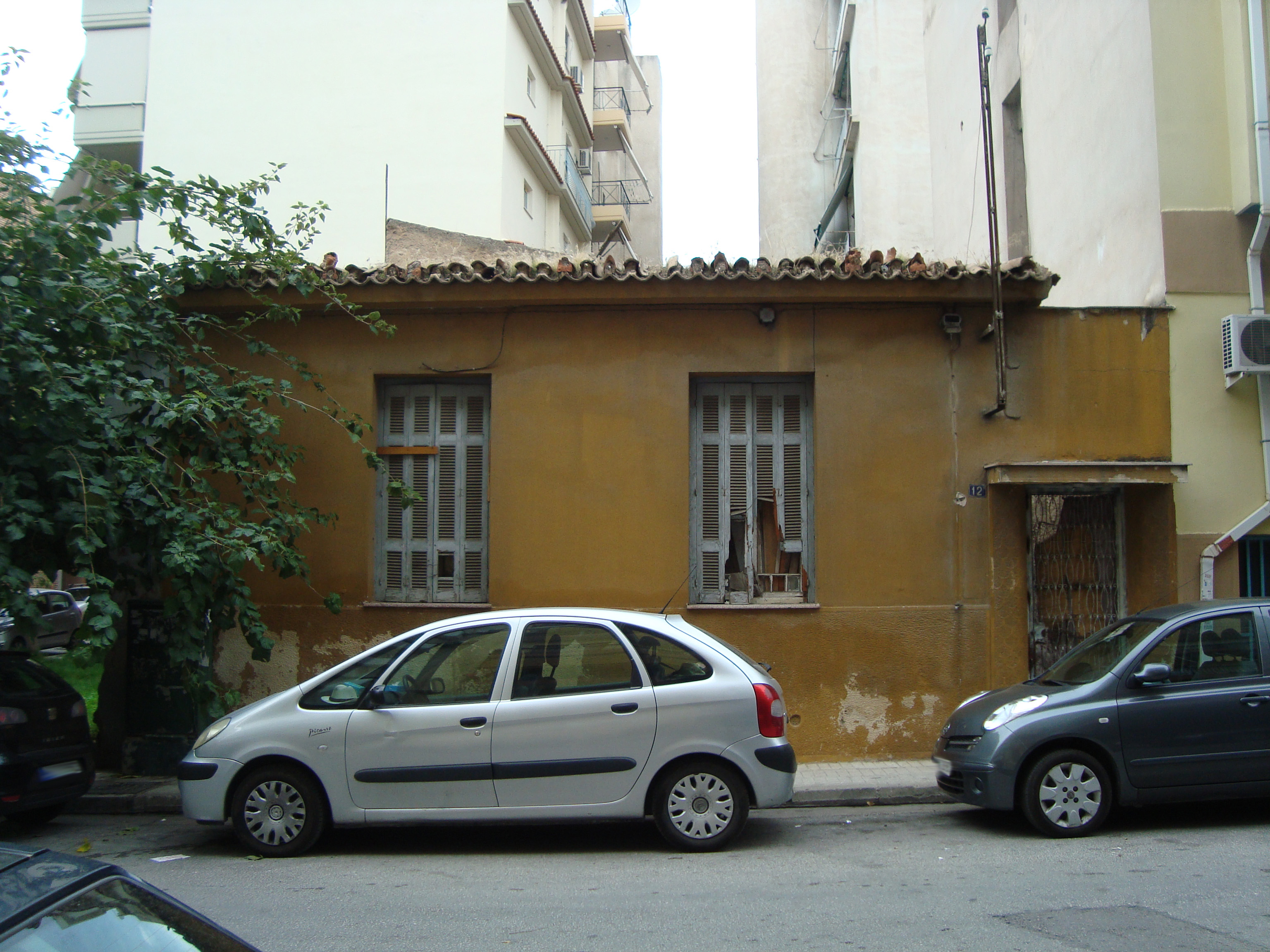 General view of main facade (2015)