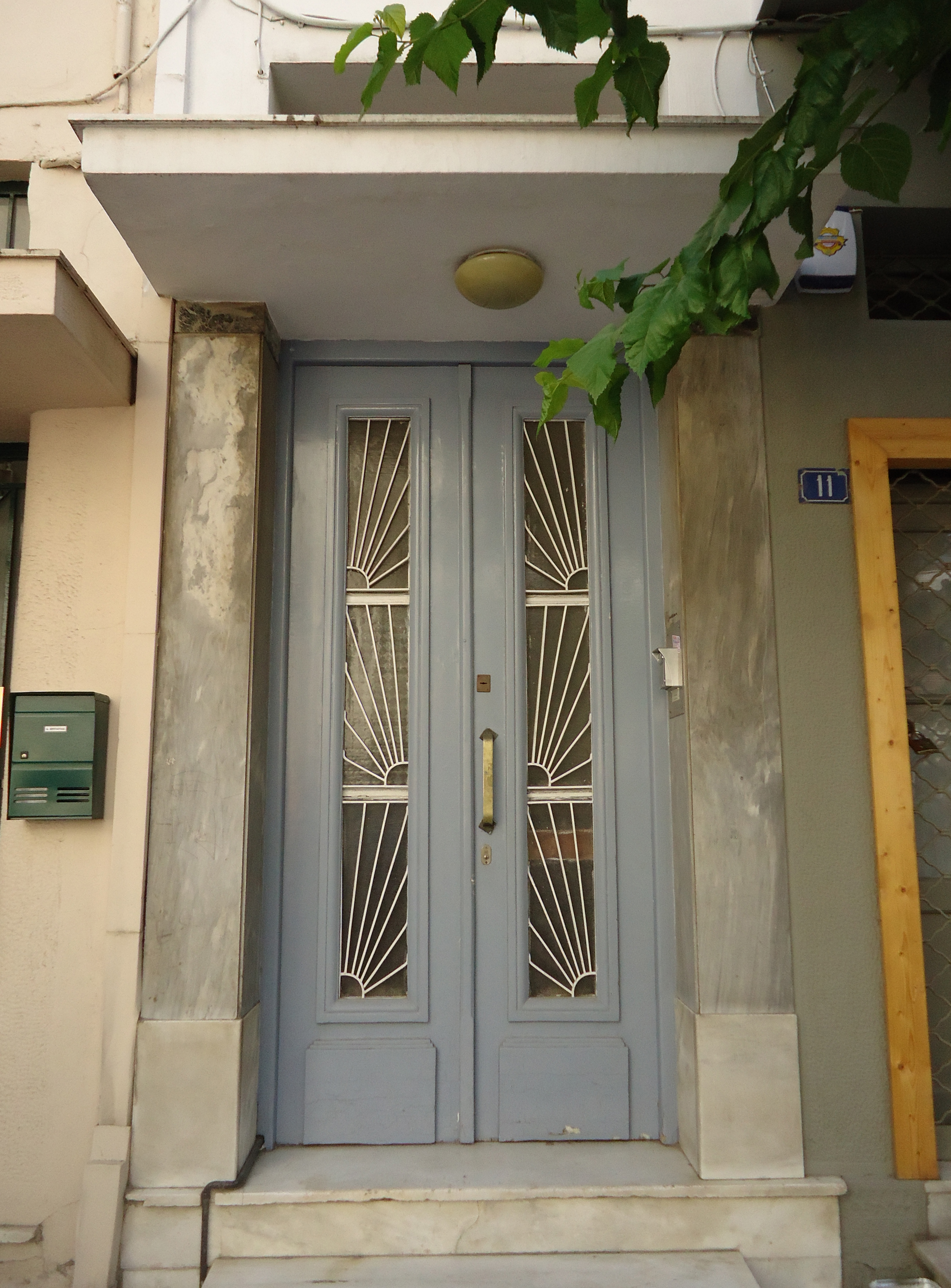 Γενική εισόδου επί της οδού Λεοντίου
