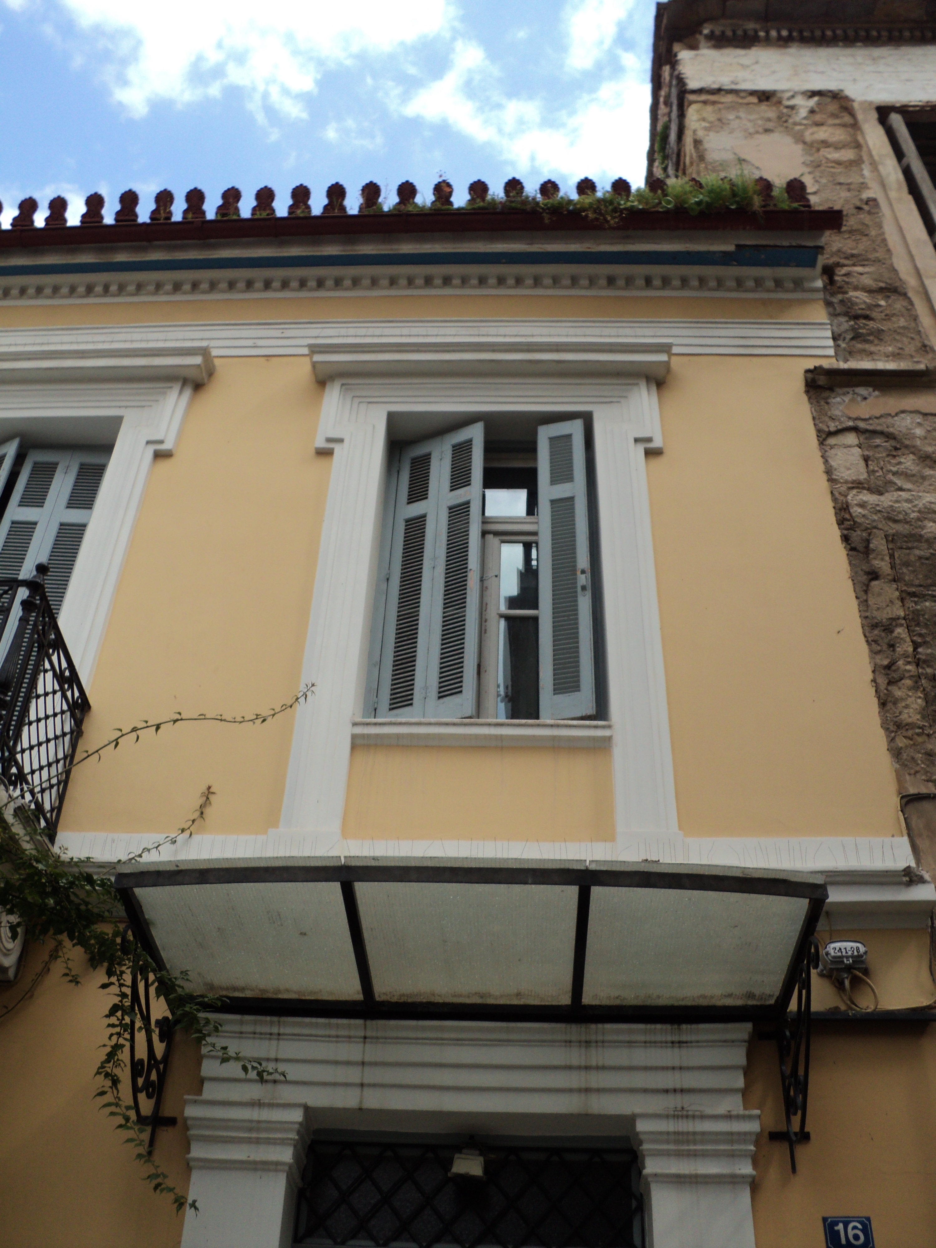 Λεπτομέρεια κύριας όψης