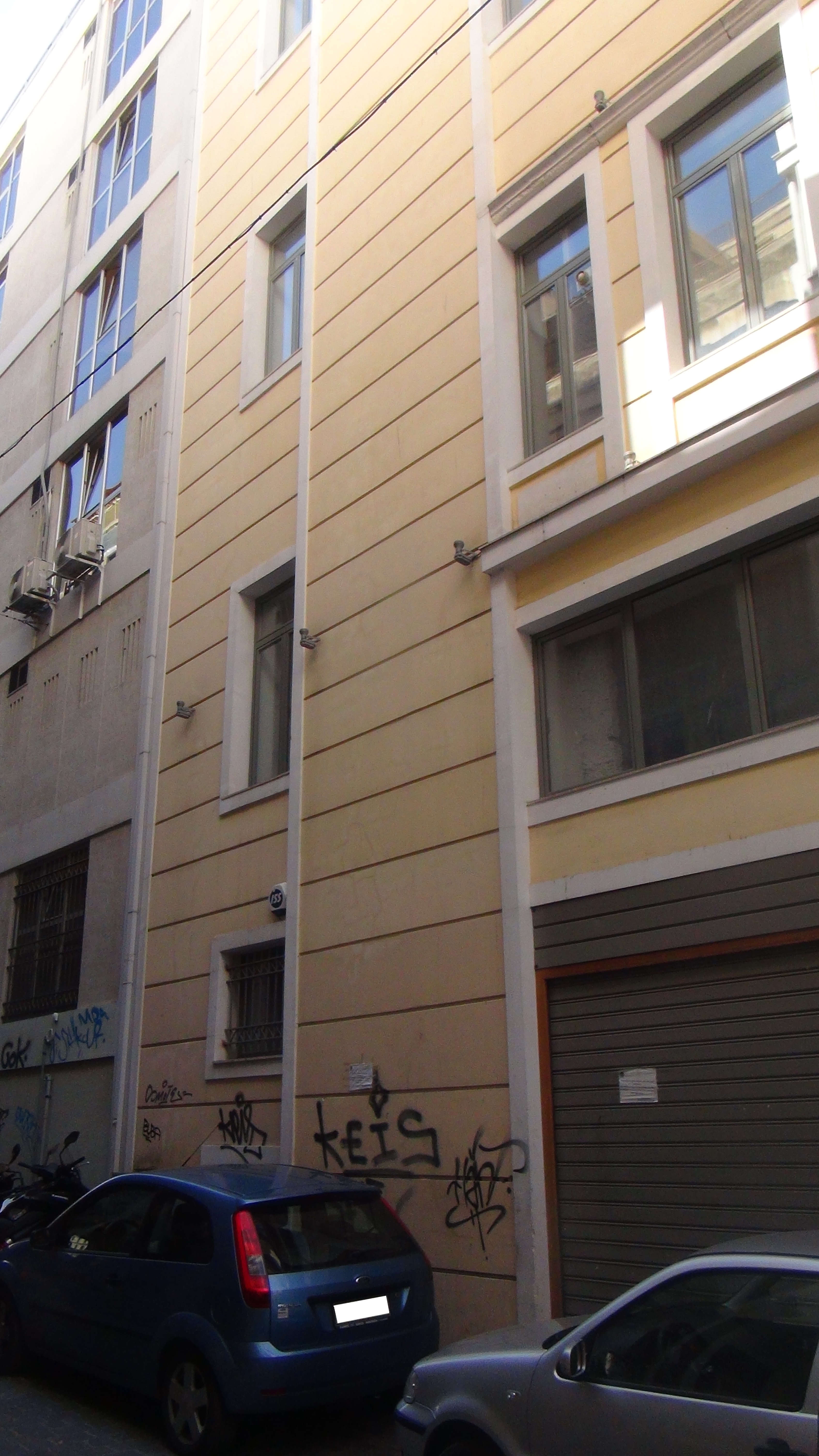 Λεπτομέρεια όψης επί της οδού Μητροπόλεως