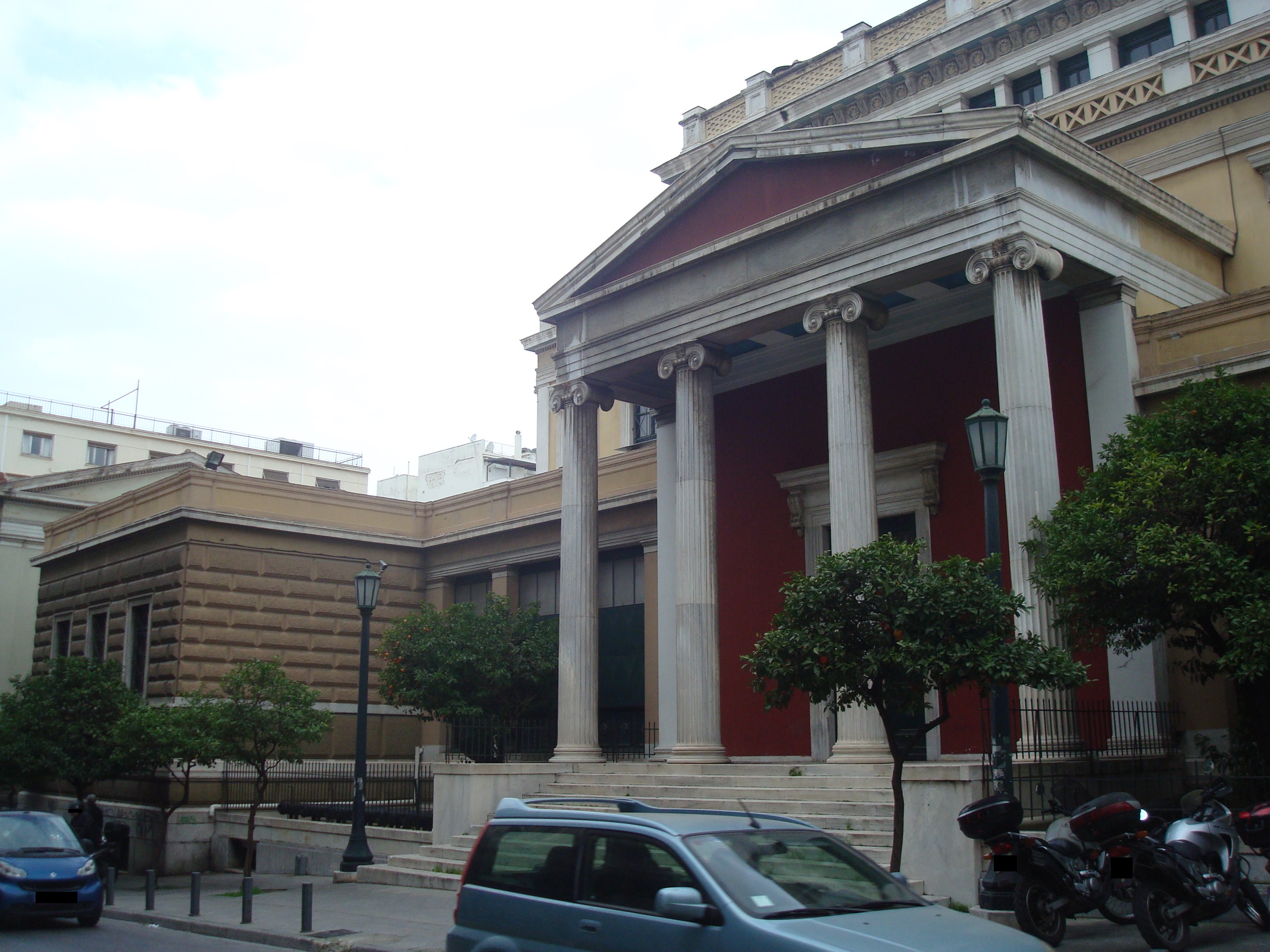 Η είσοδος της πίσω όψης (2015)