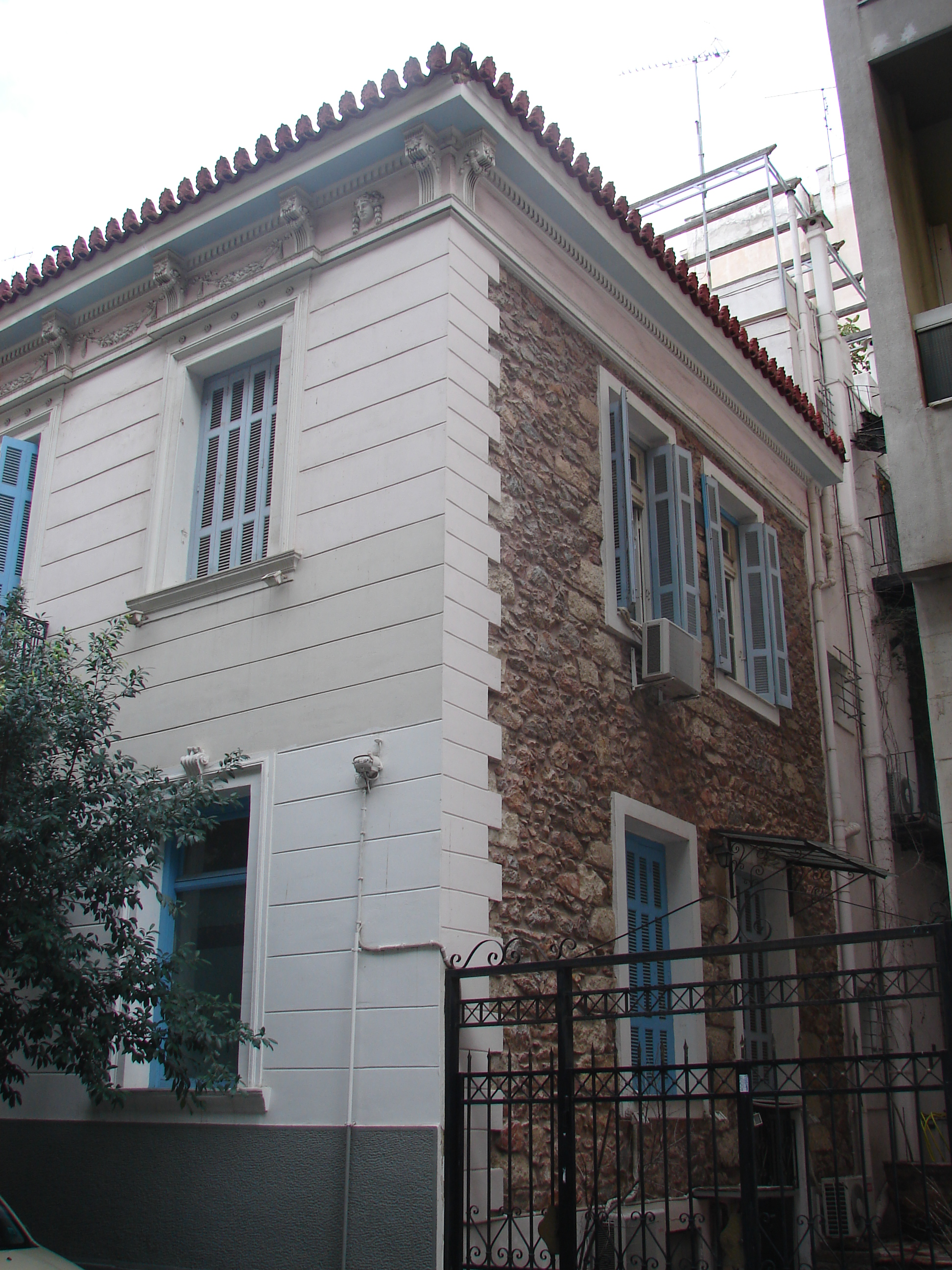Γενική πλάγιας όψης (2013)