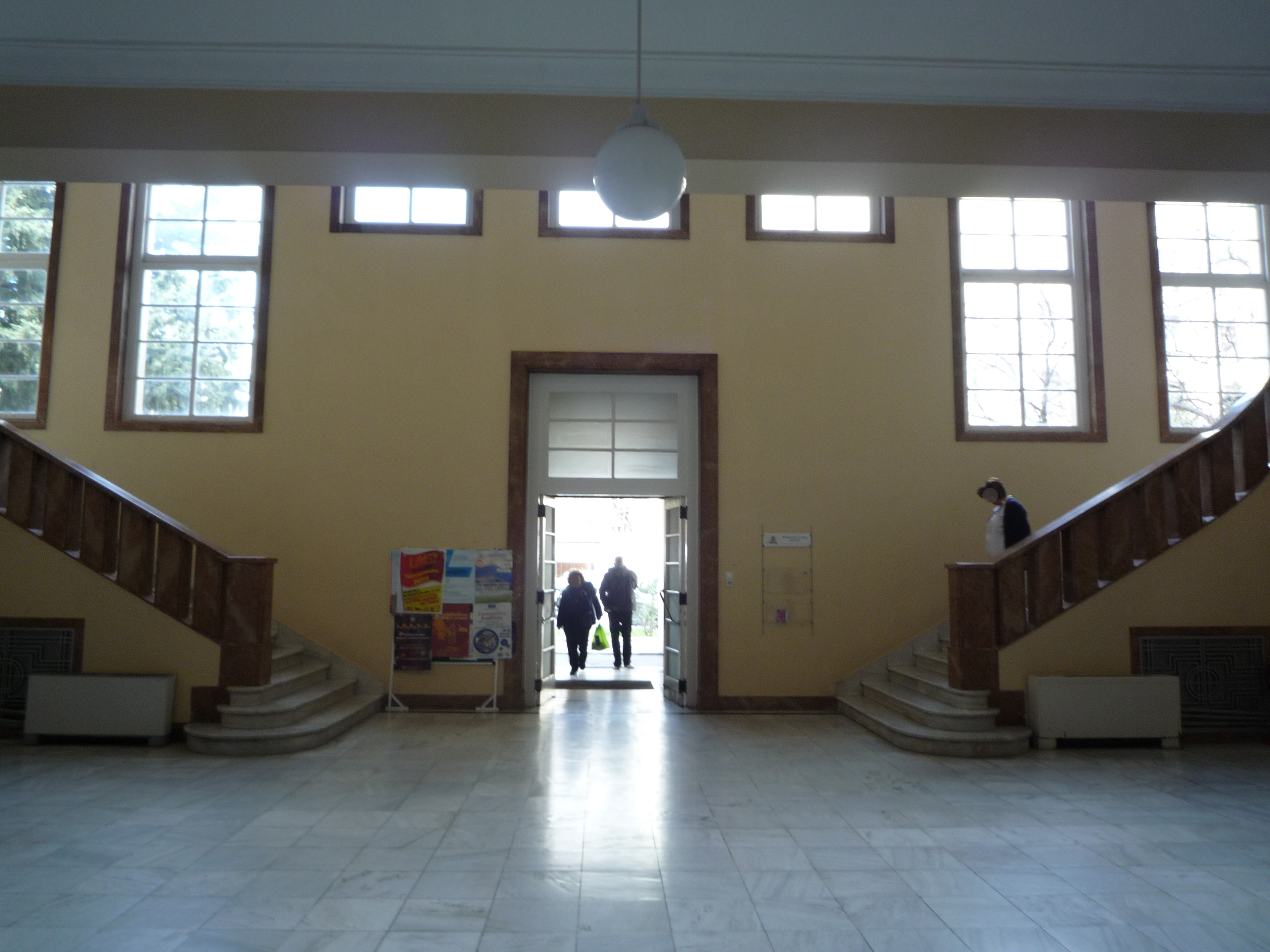 Inner view of central entrance hall (2014)
