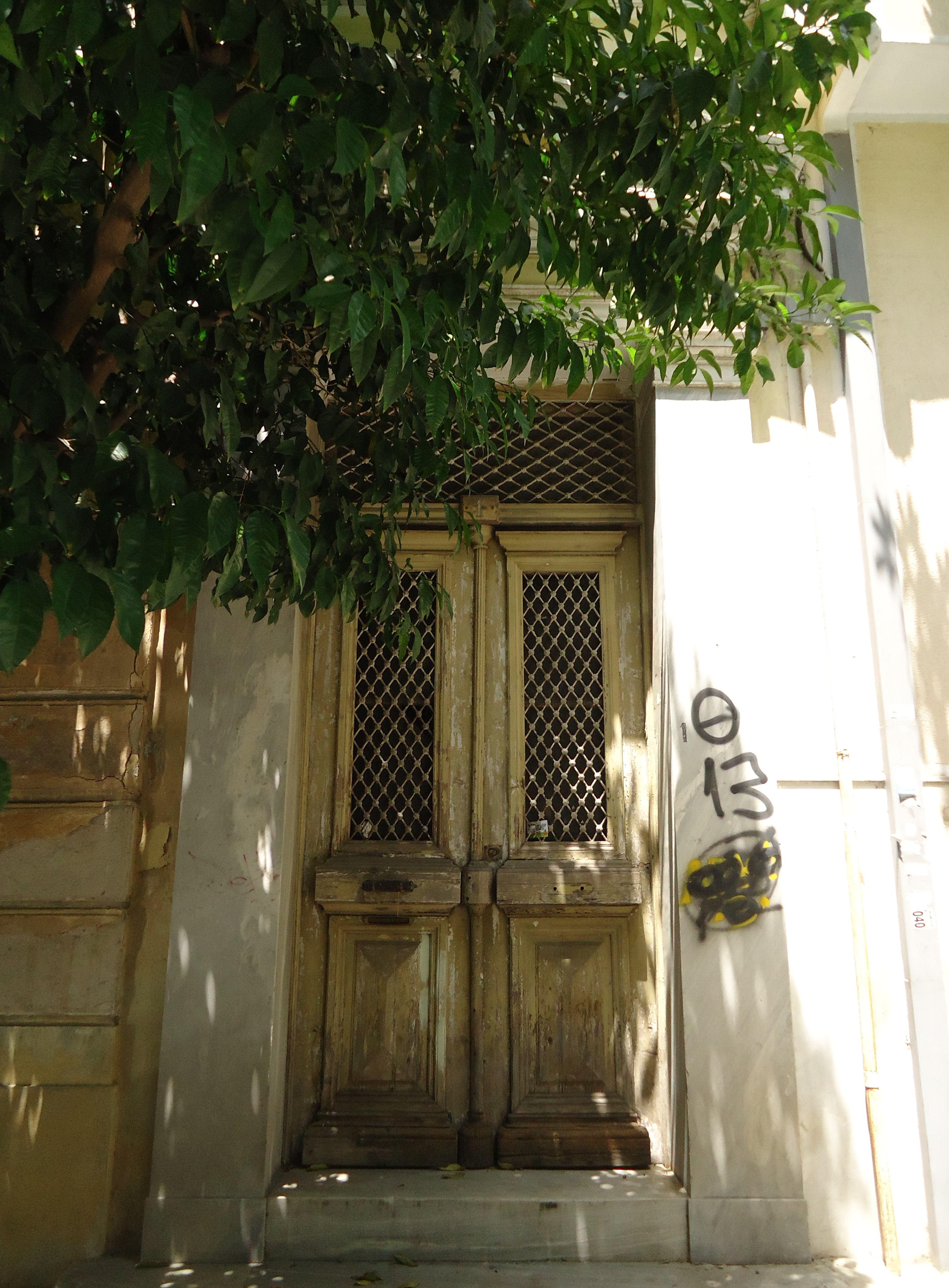 Λεπτομέρεια θύρας.