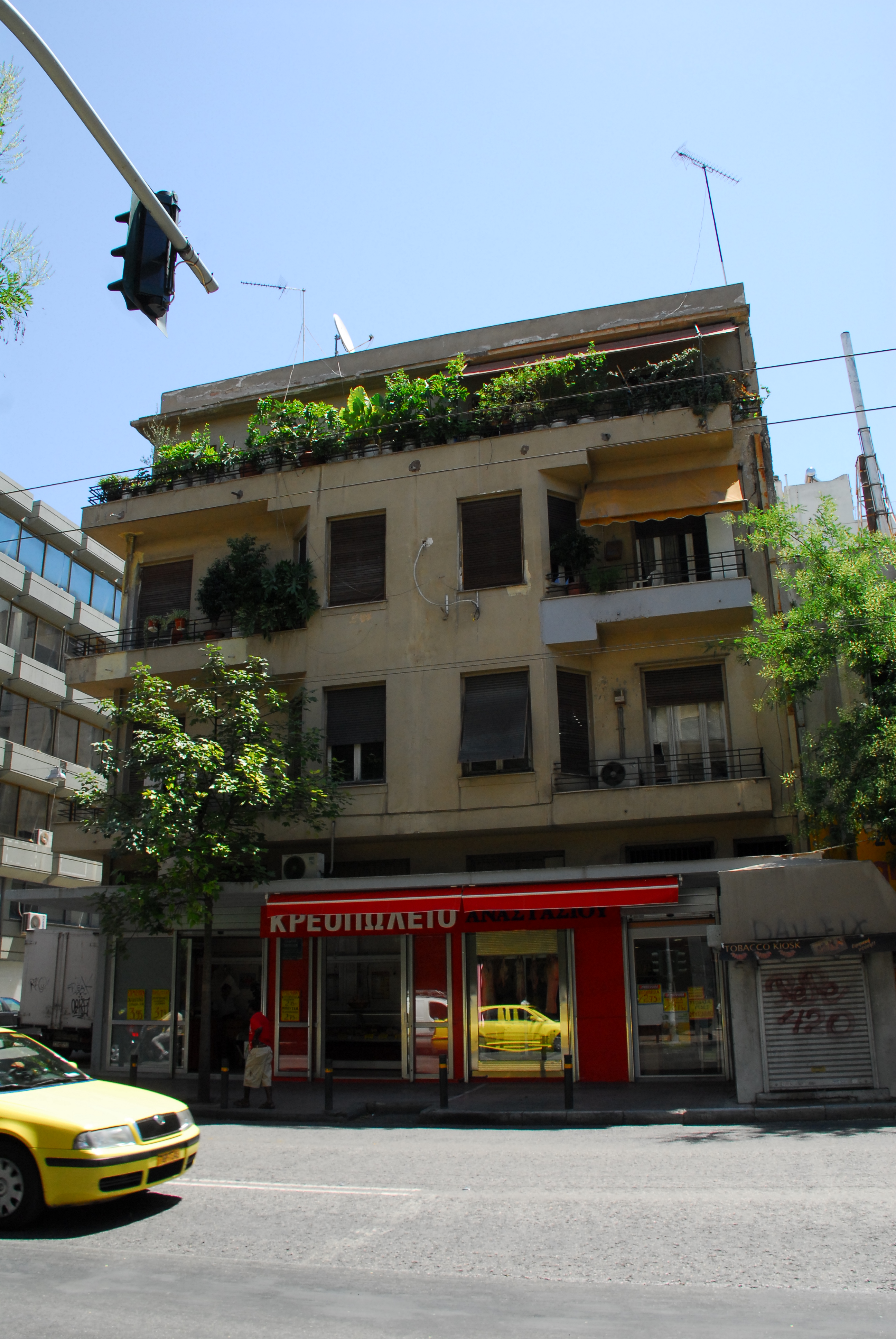 View of the main façade (Patision street) (2013)