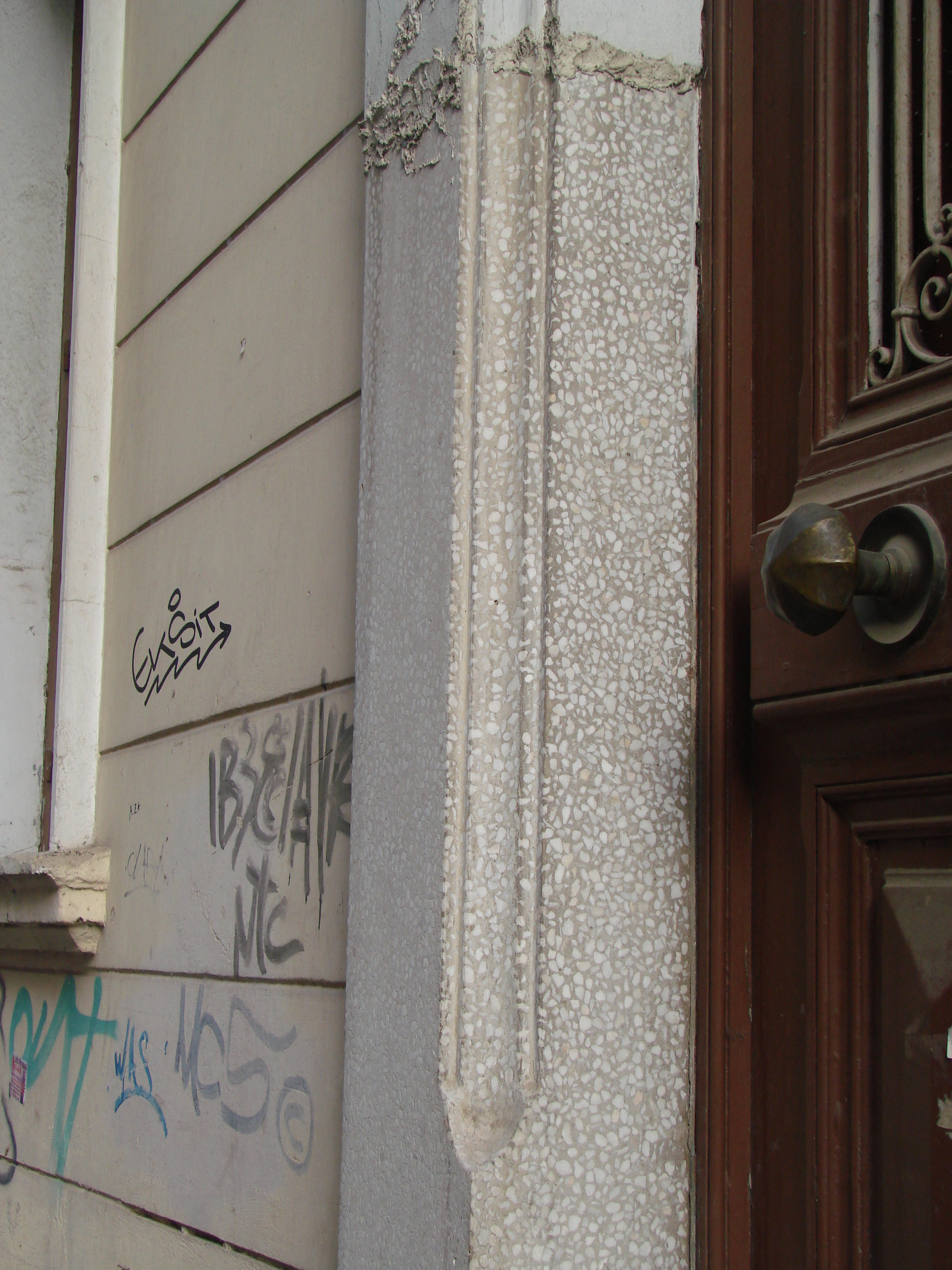 Detail of entrance pilaster (2013)