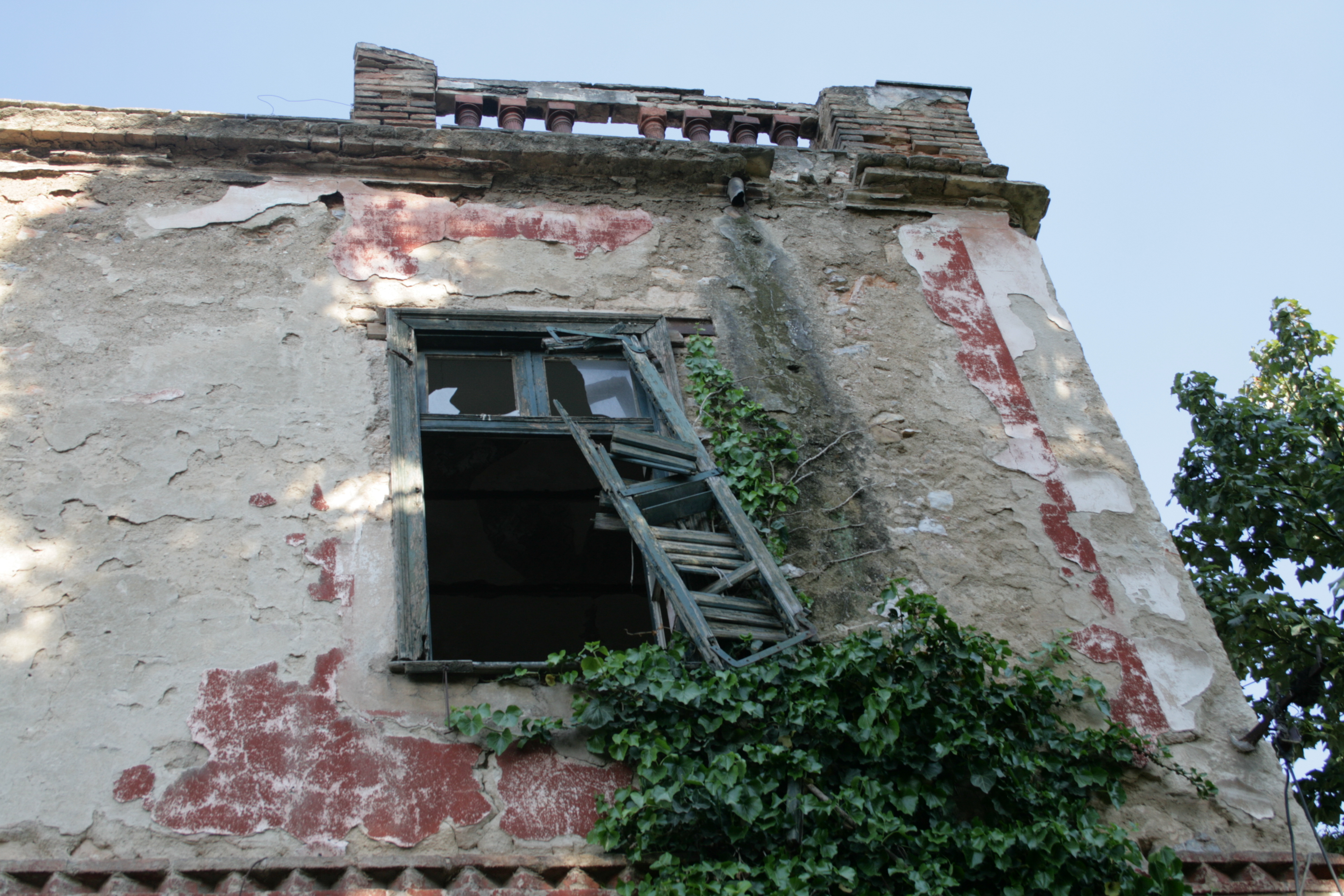 Wall detail
