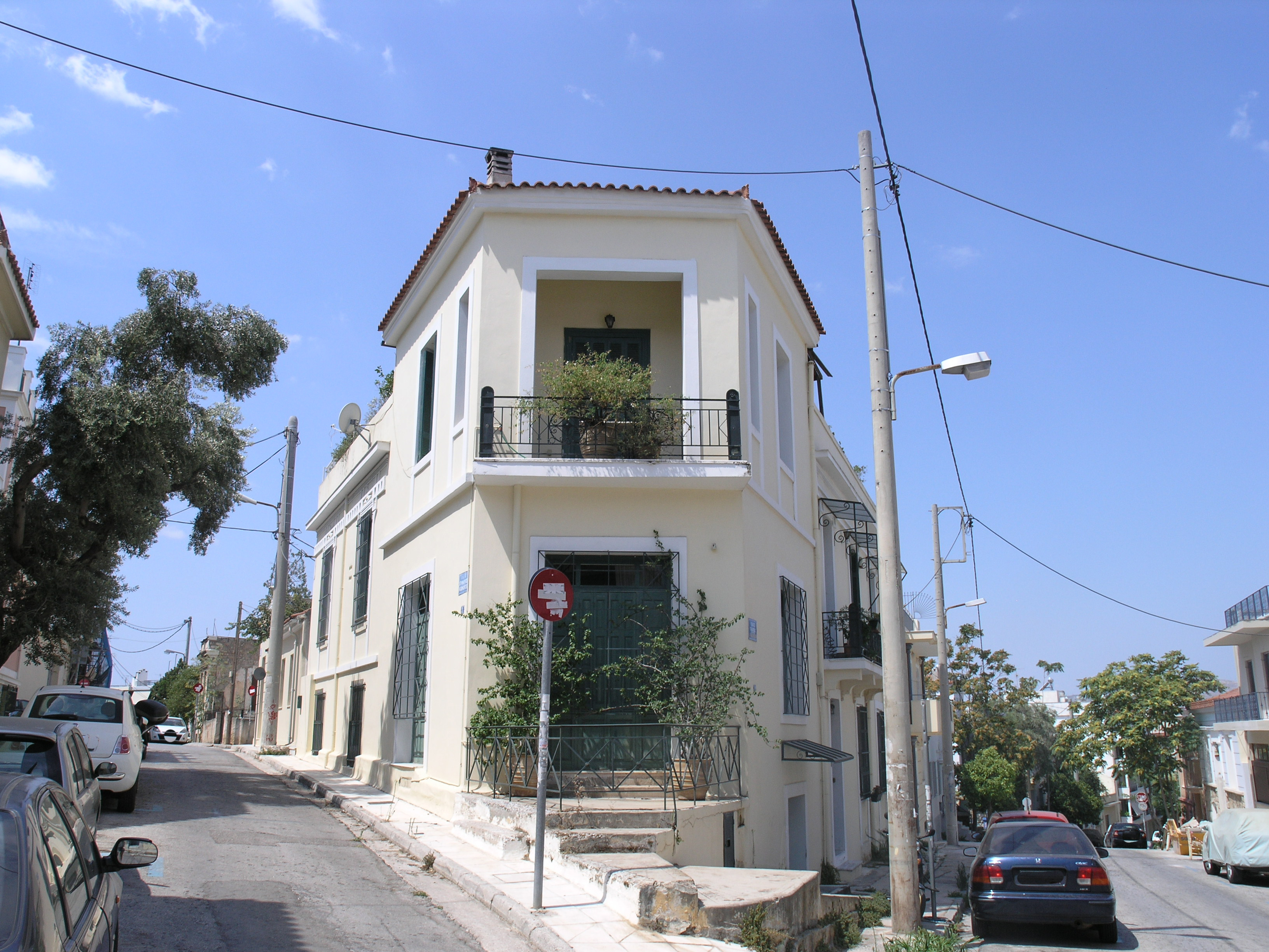 General view of the building (2015)