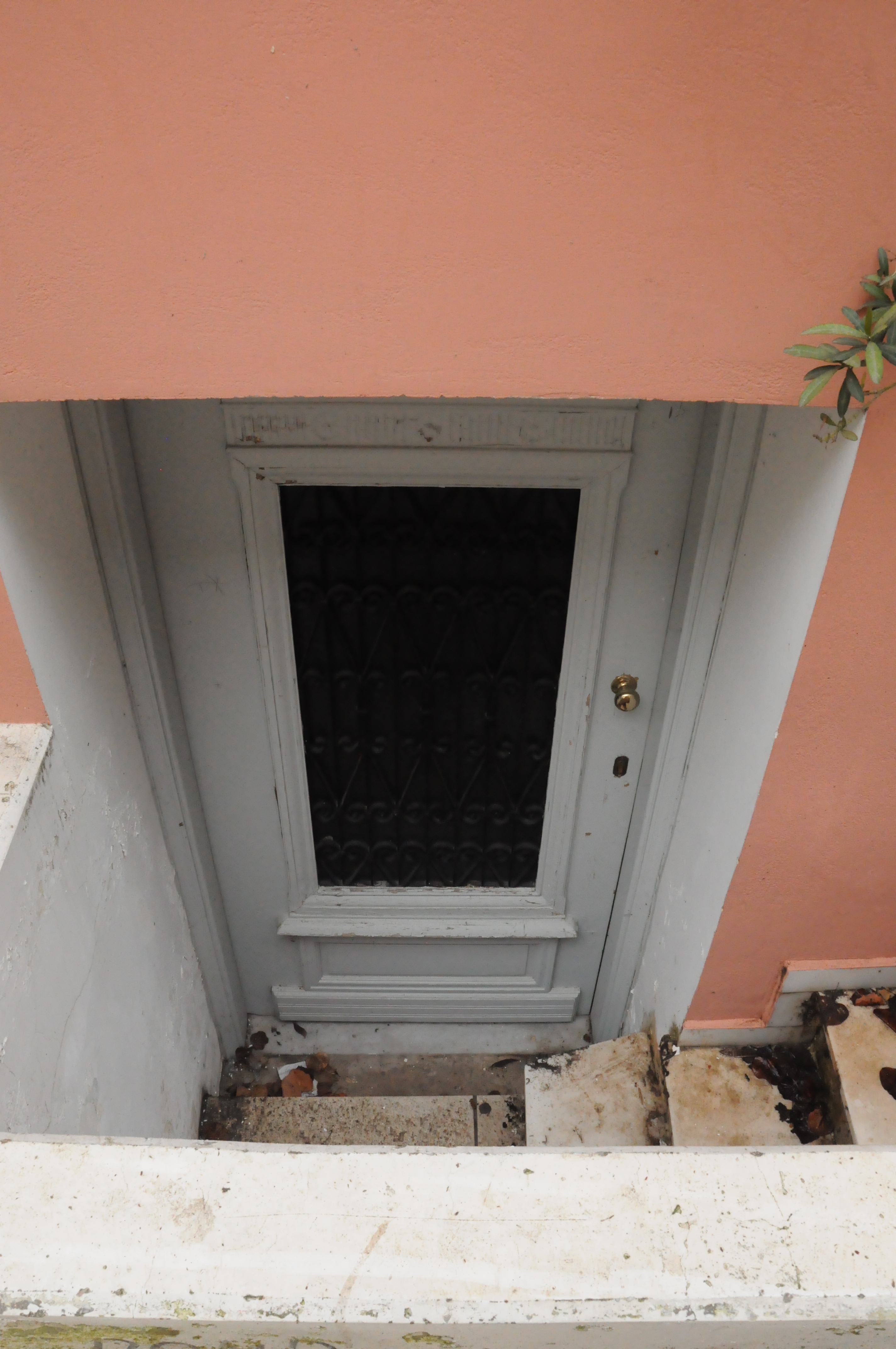 Γενική εισόδου υπογείου