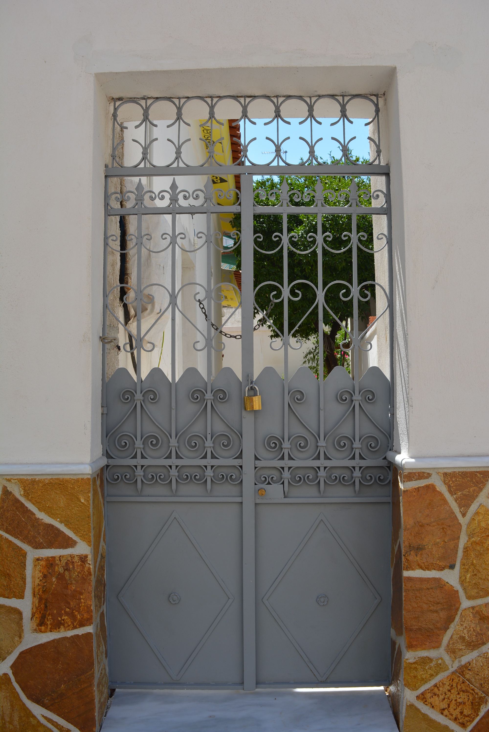Γενική αυλόθυρας