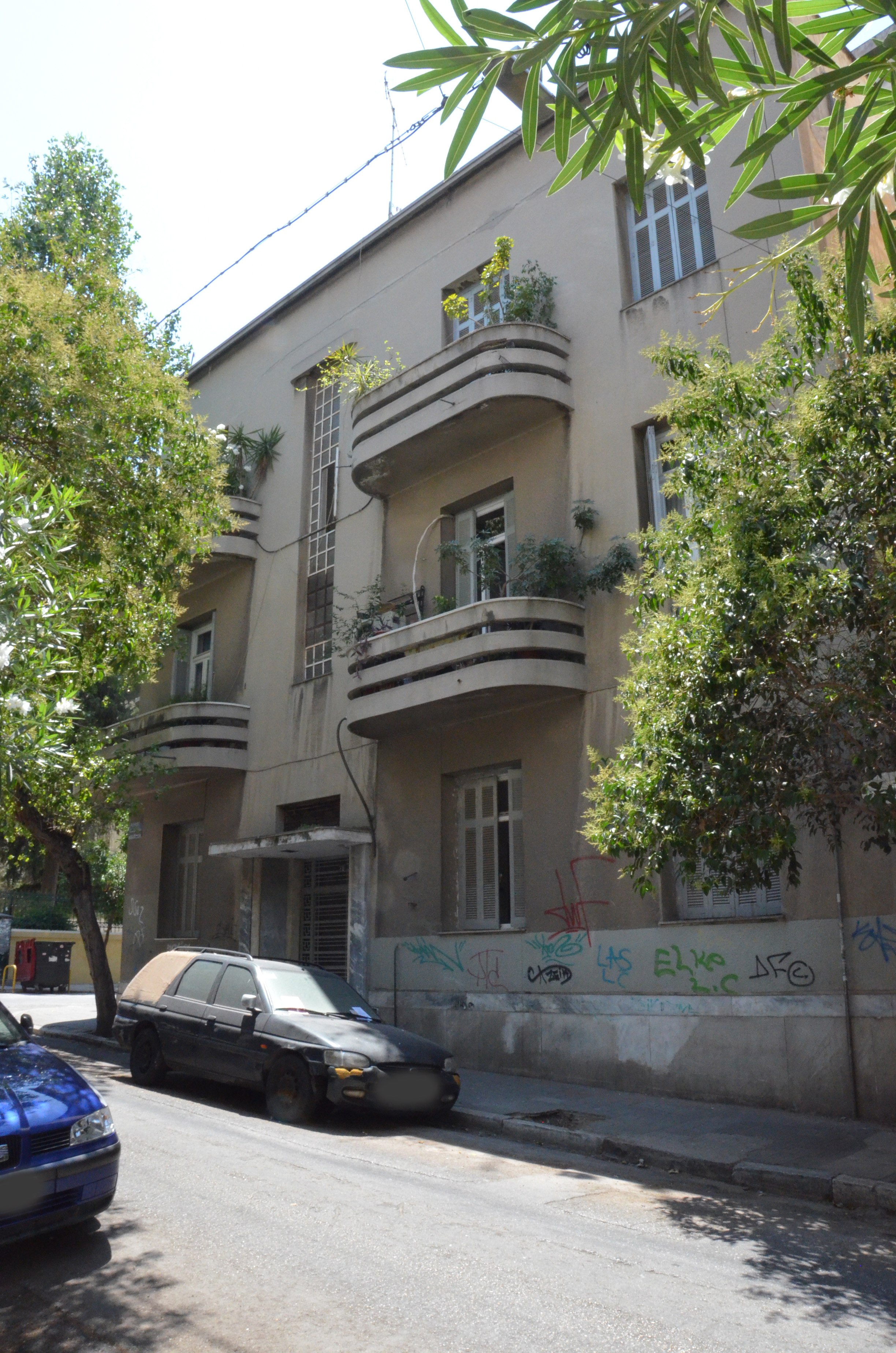 Γενική άποψη της όψης επί της οδού Κύπρου (2013)