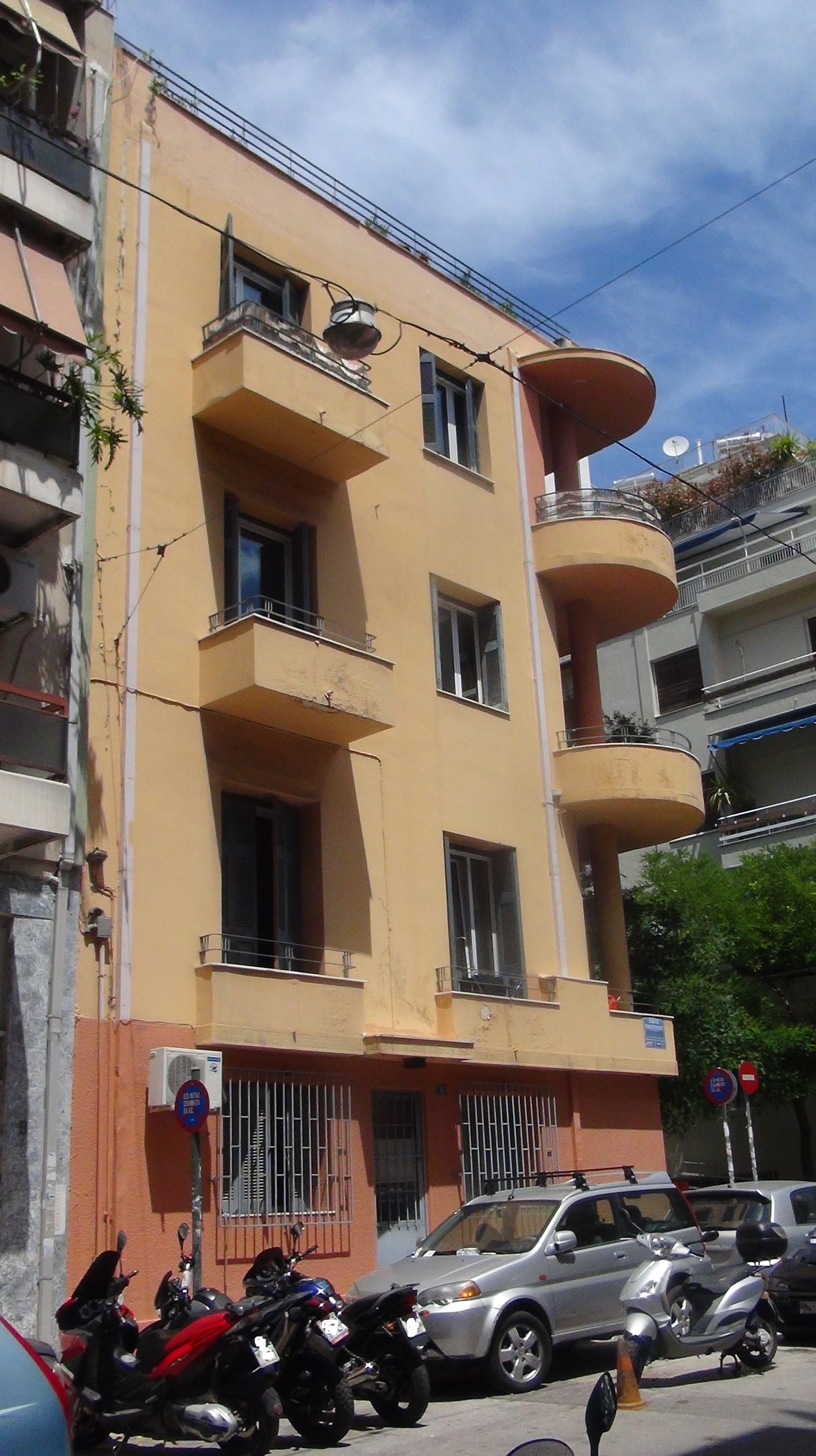 Γενική πλάγιας όψης
