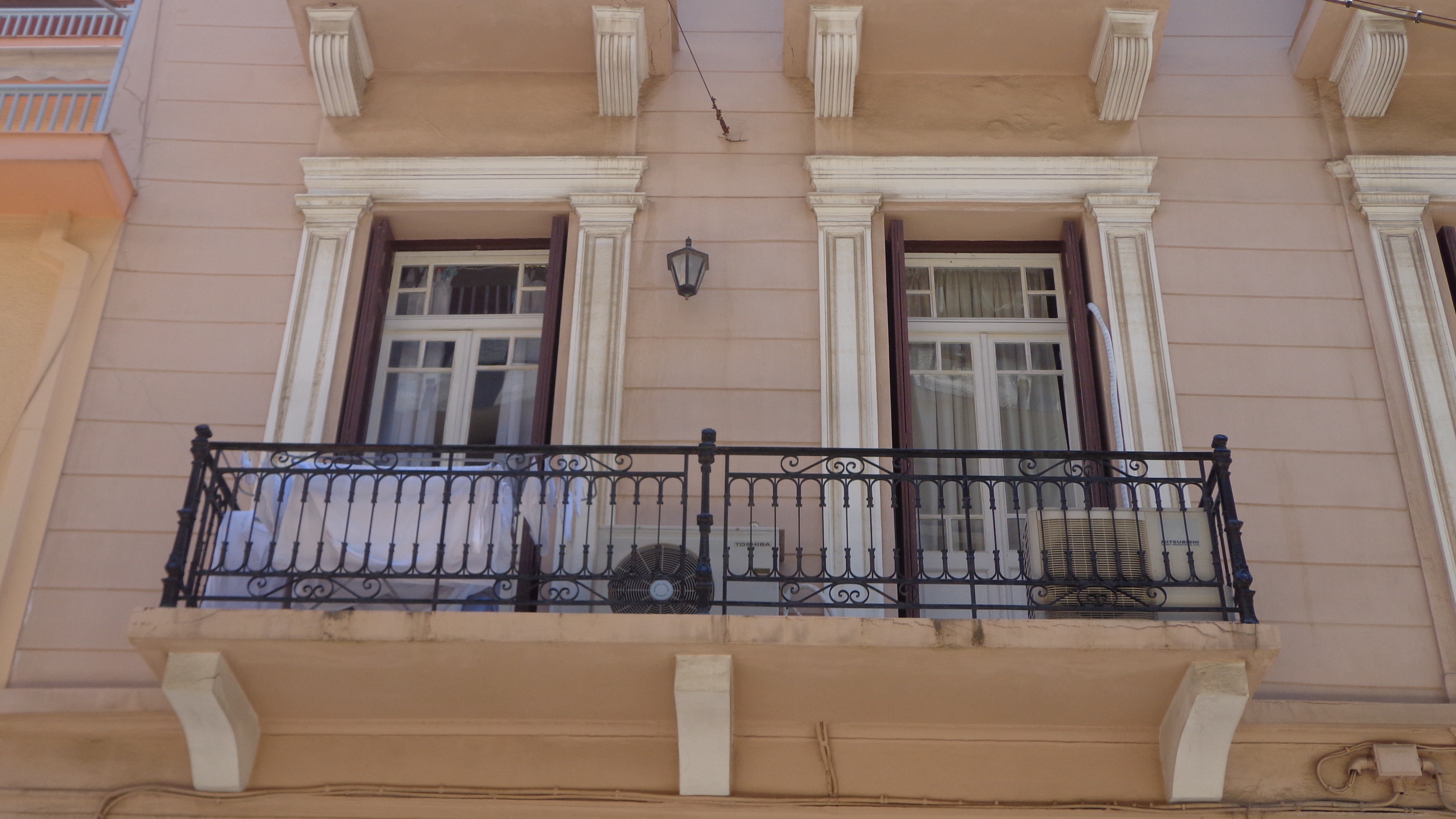 Λεπτομέρεια κύριας όψης
