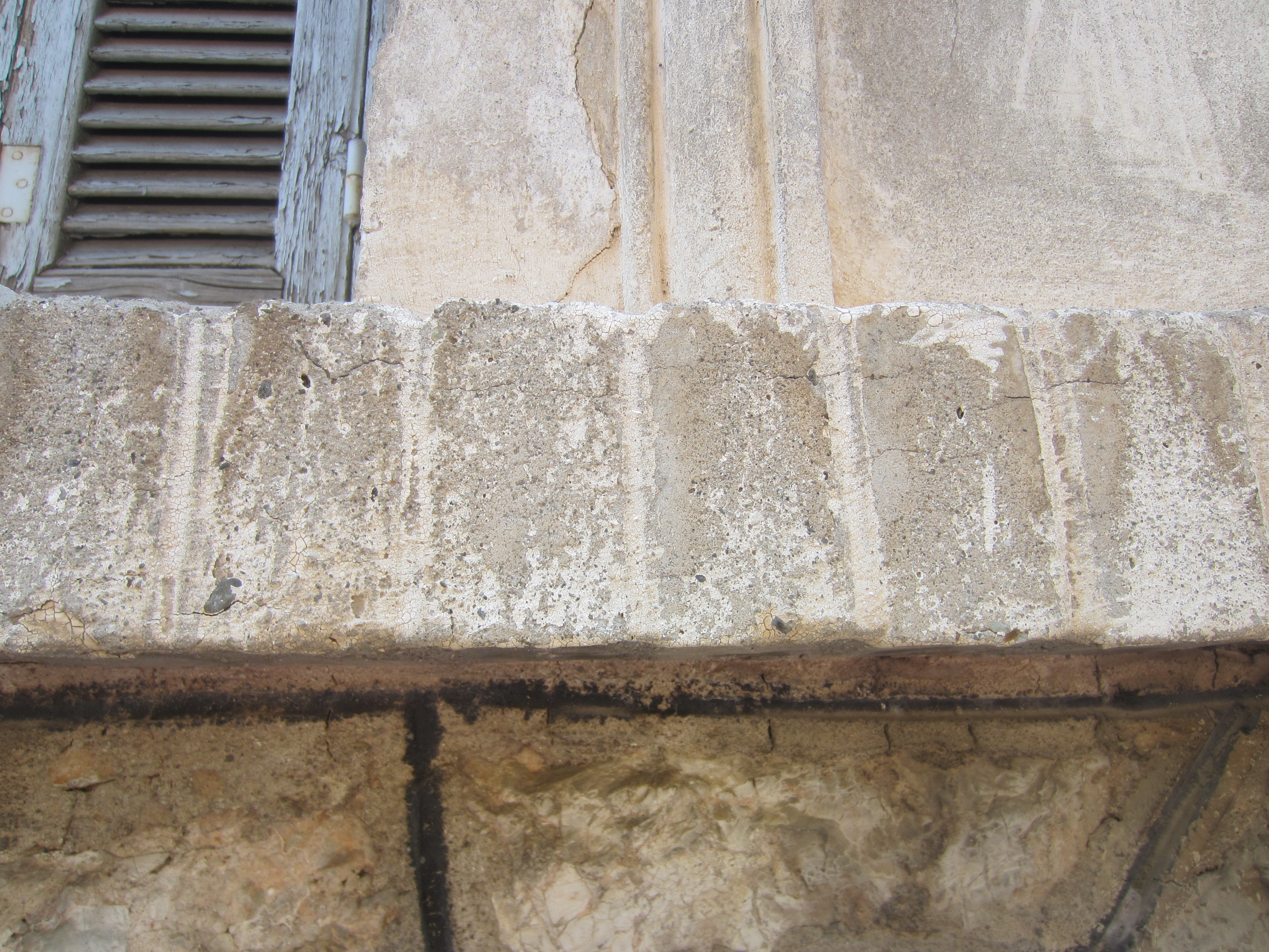 Detail of prominent bricks