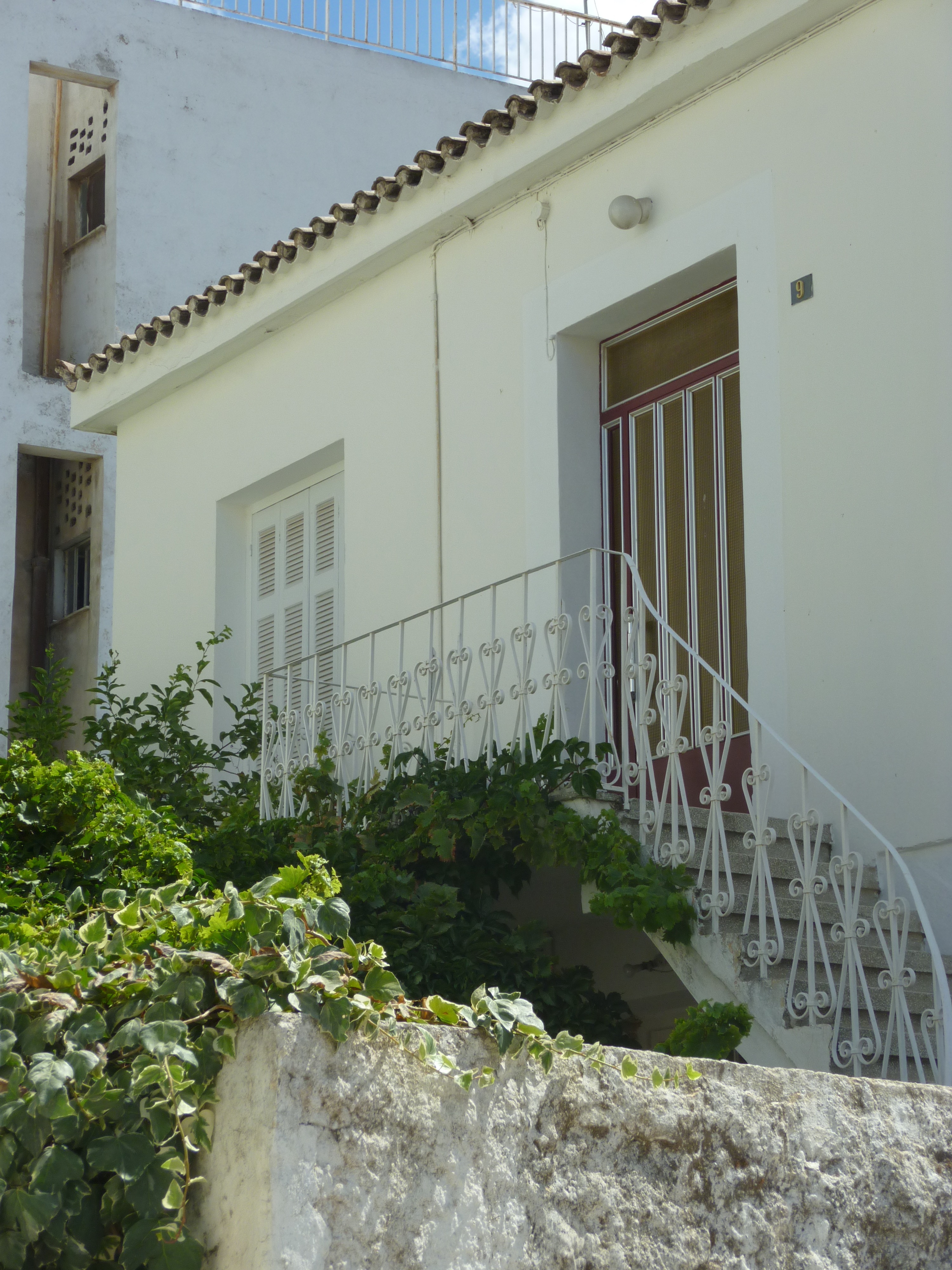 General view of outdoor staircase (2013)