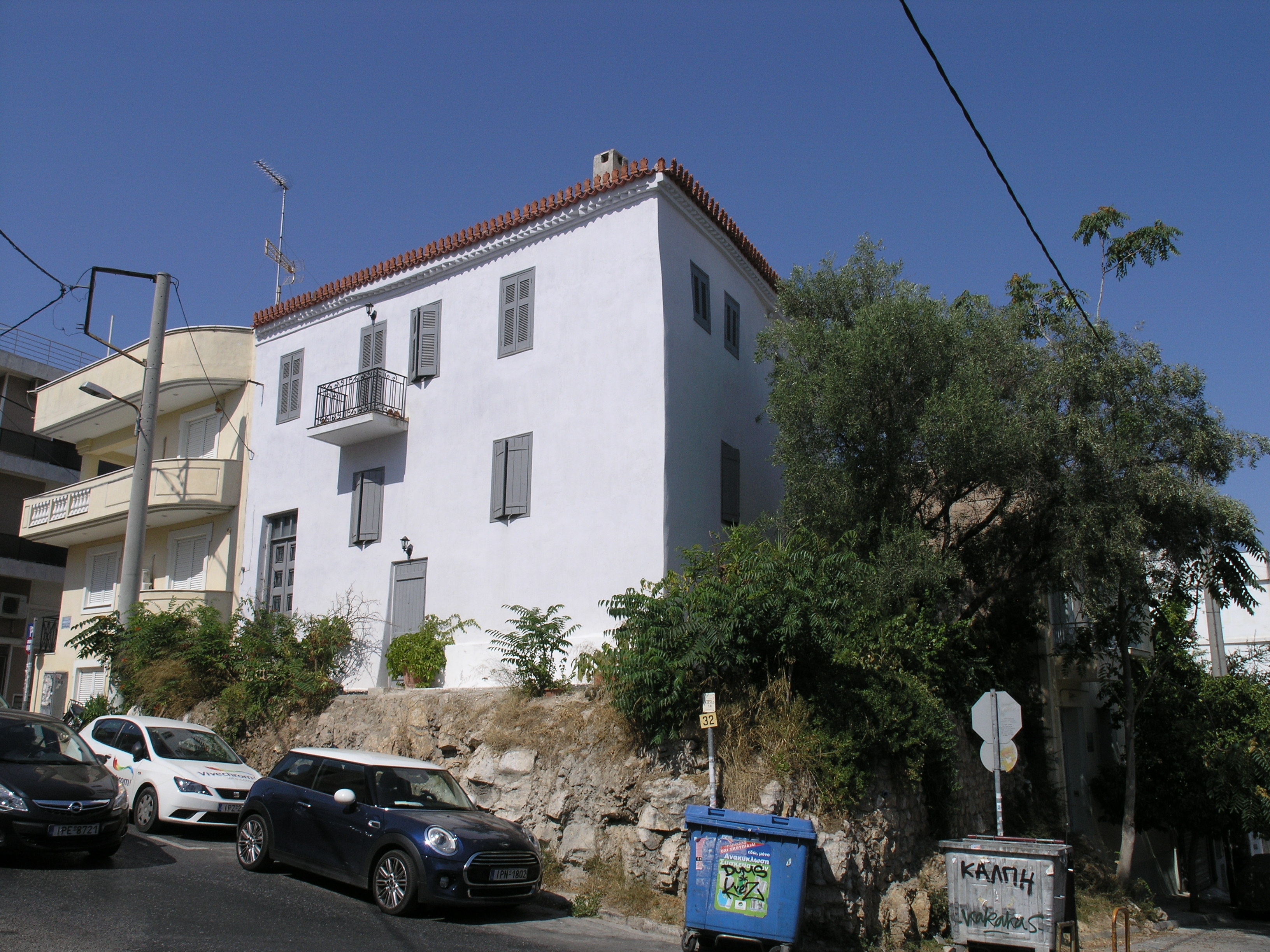 Γενική κύριας και πλάγιας όψης.