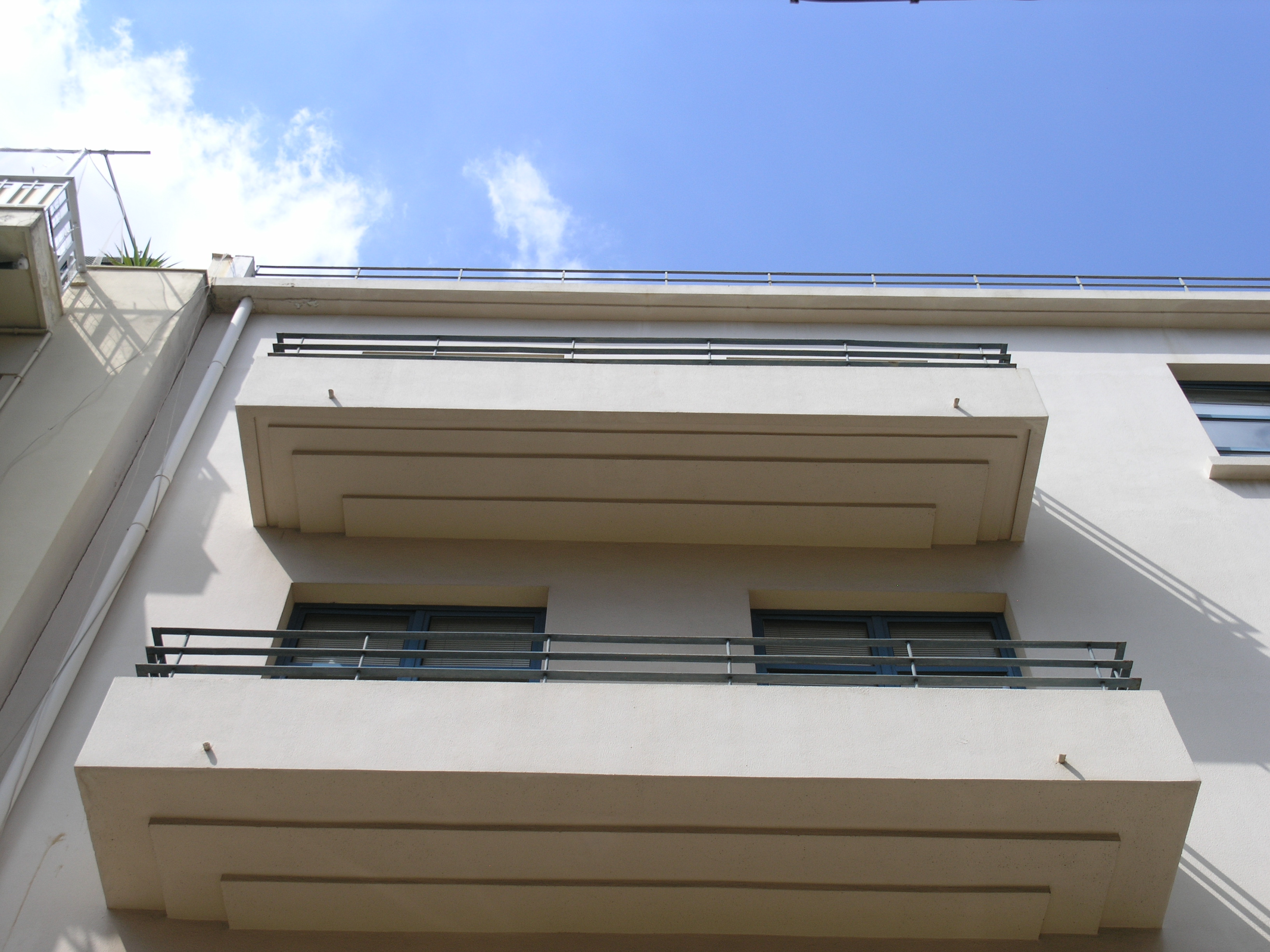 Detail of main façade balconies (2015)