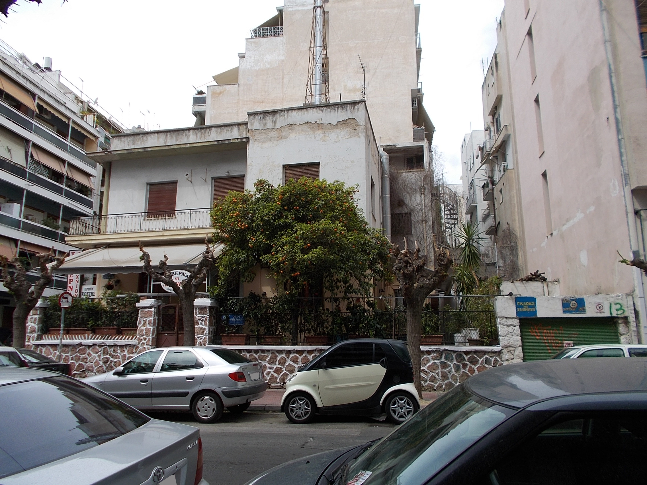 Γενική όψη επί της οδού Ριανκούρ Λουίζης
