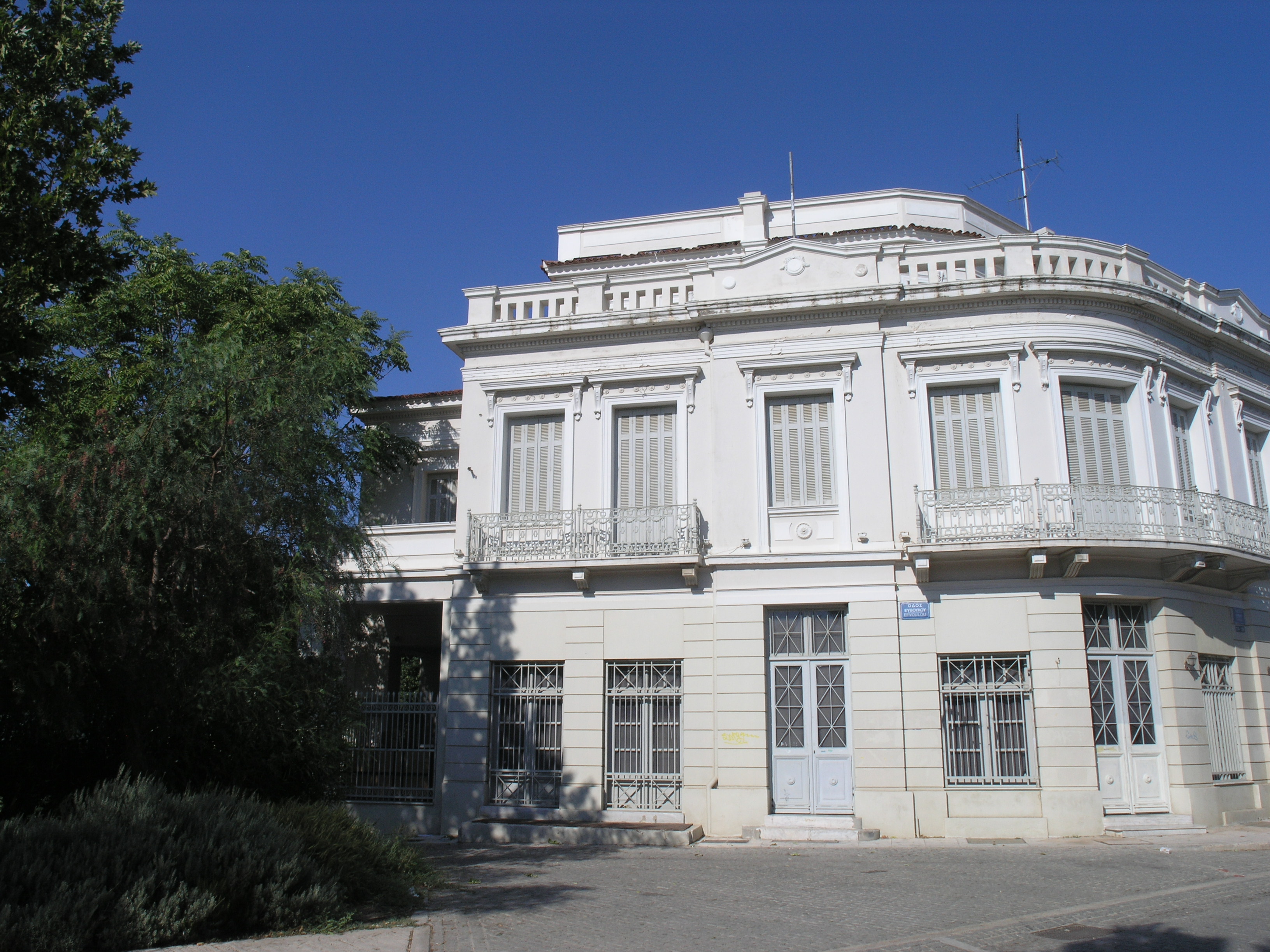 Side view from Efvoulou str.