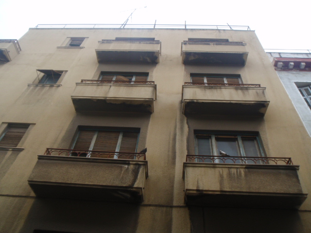 Λεπτομέρεια όψης επί της οδού Τσαγκάρη Σ