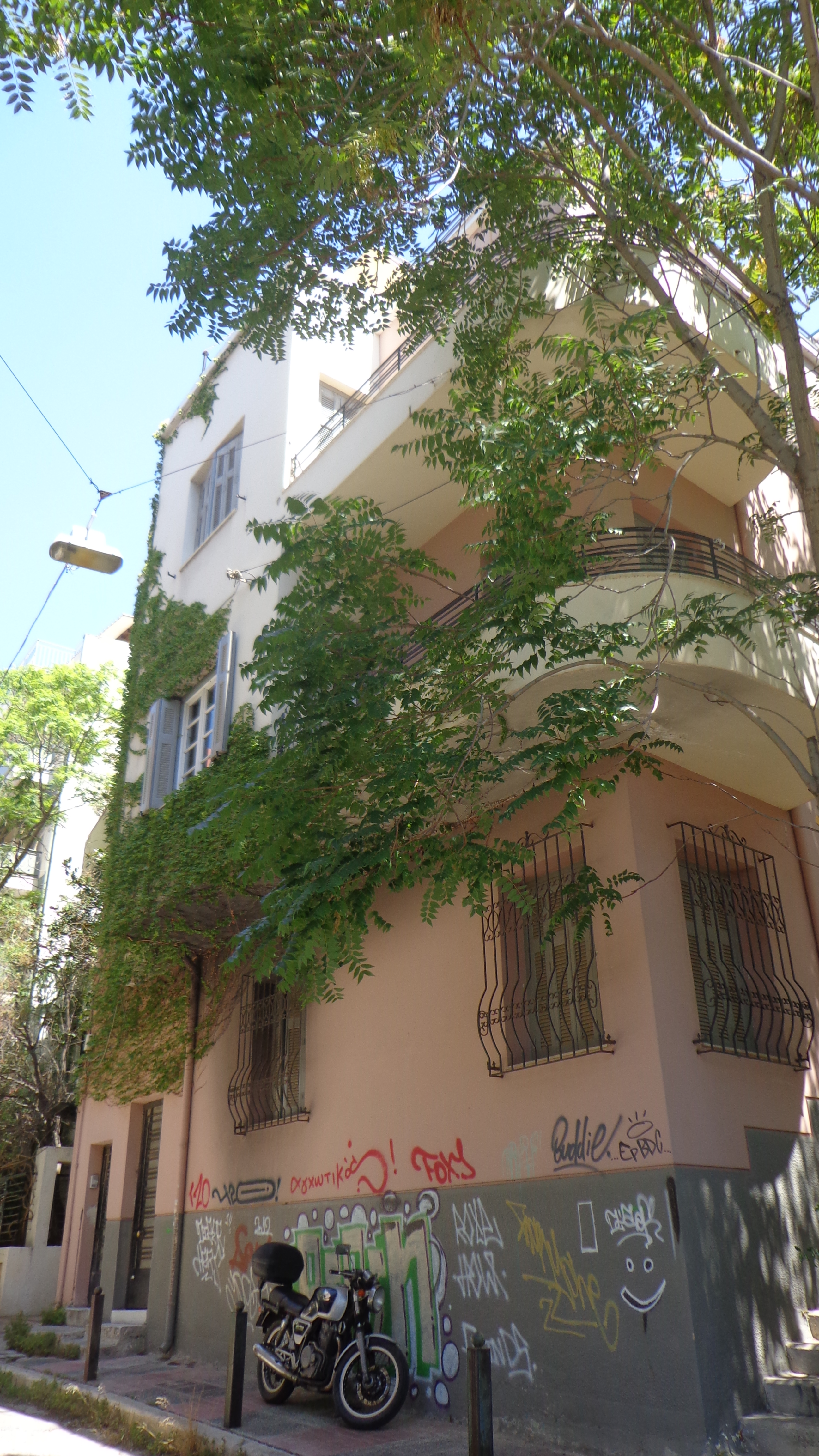 Πλαϊνή όψη κτηρίου