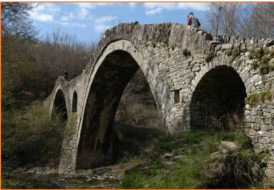 Τρίτοξο γεφύρι Πετσώνη στους Φραγκάδες Κ. Ζαγόρι (2007)