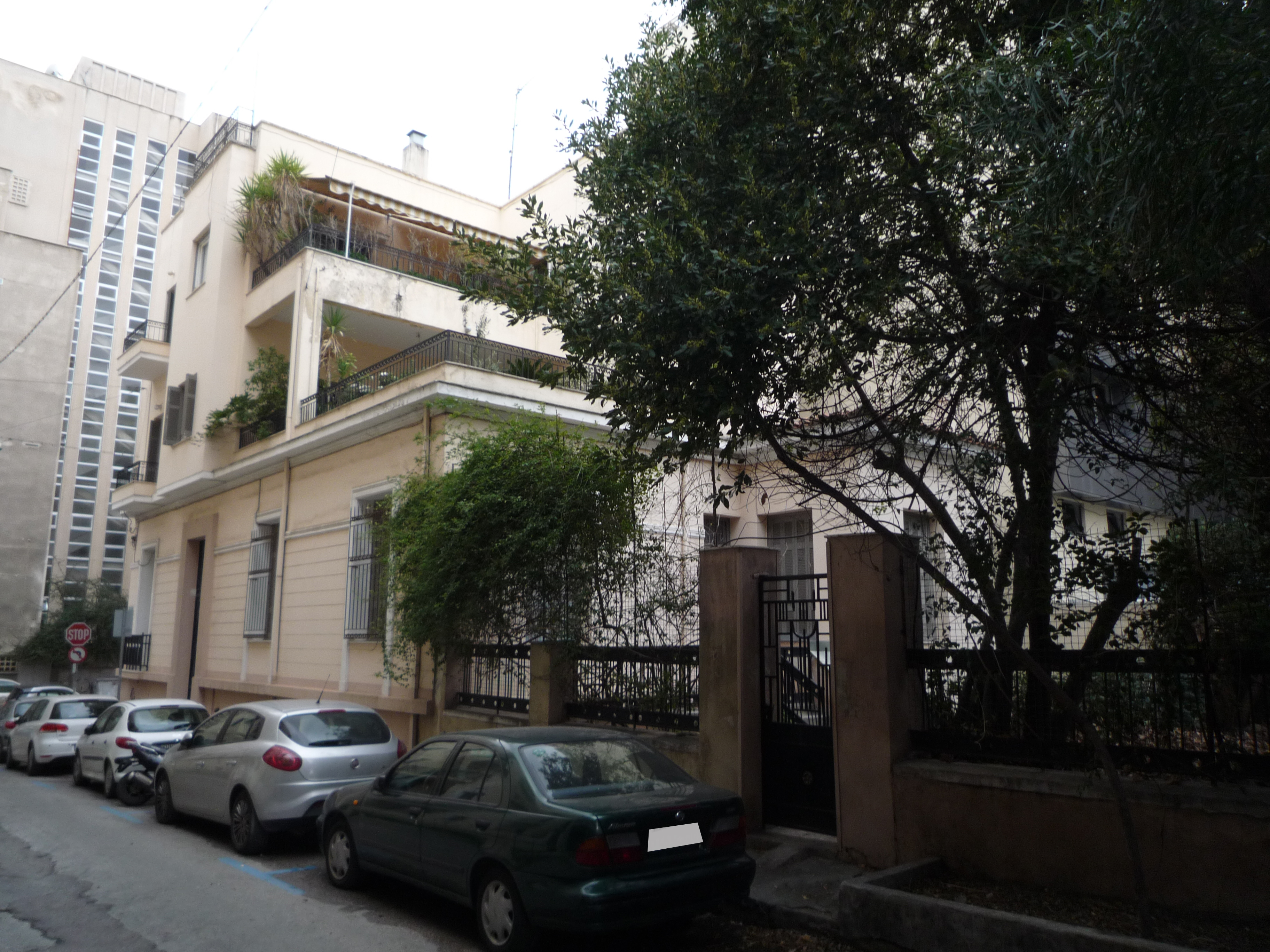 General view of the facade on Soutsou D. byway (2014)