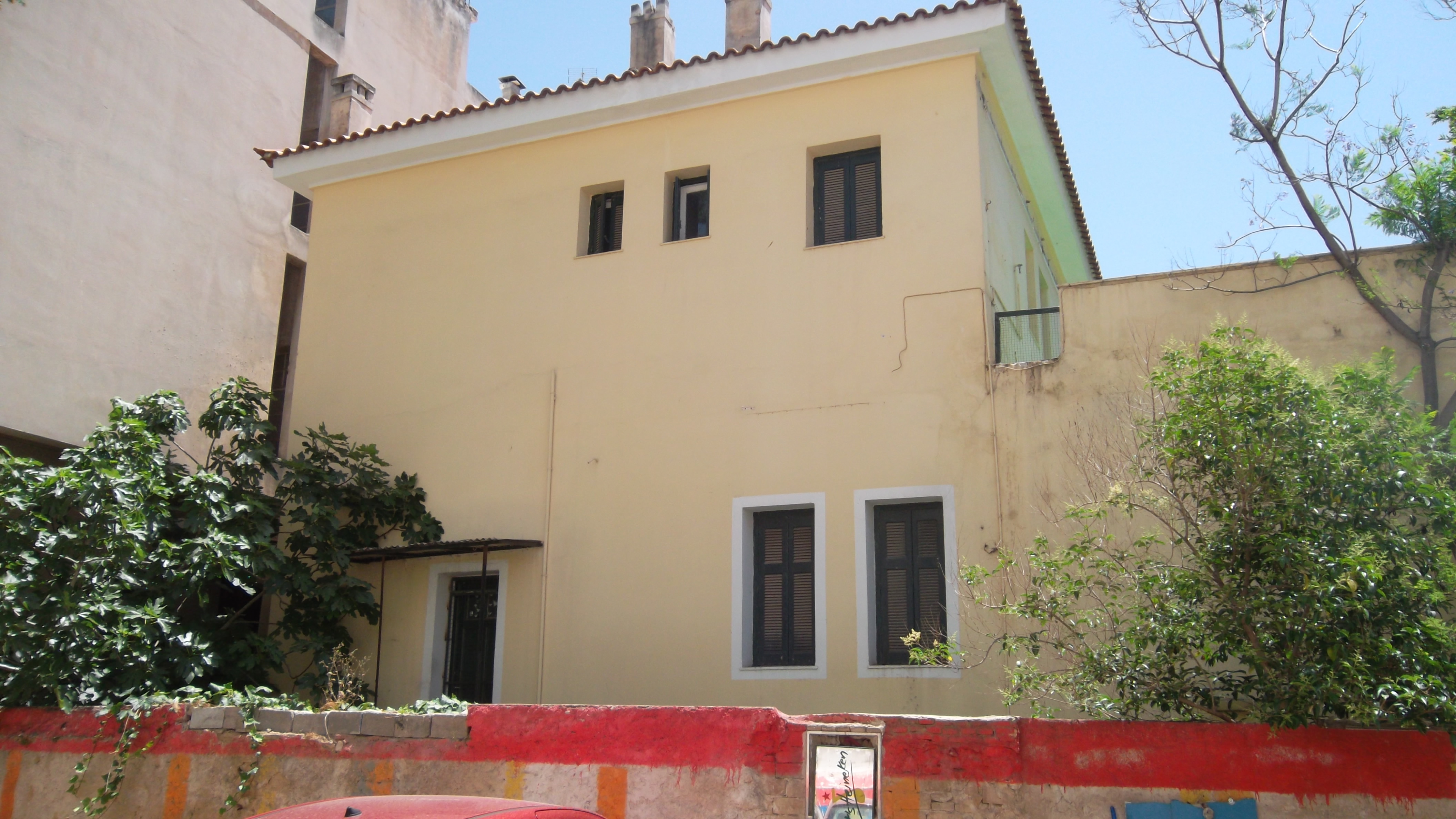 Όψη από την οδό Σαμαρά